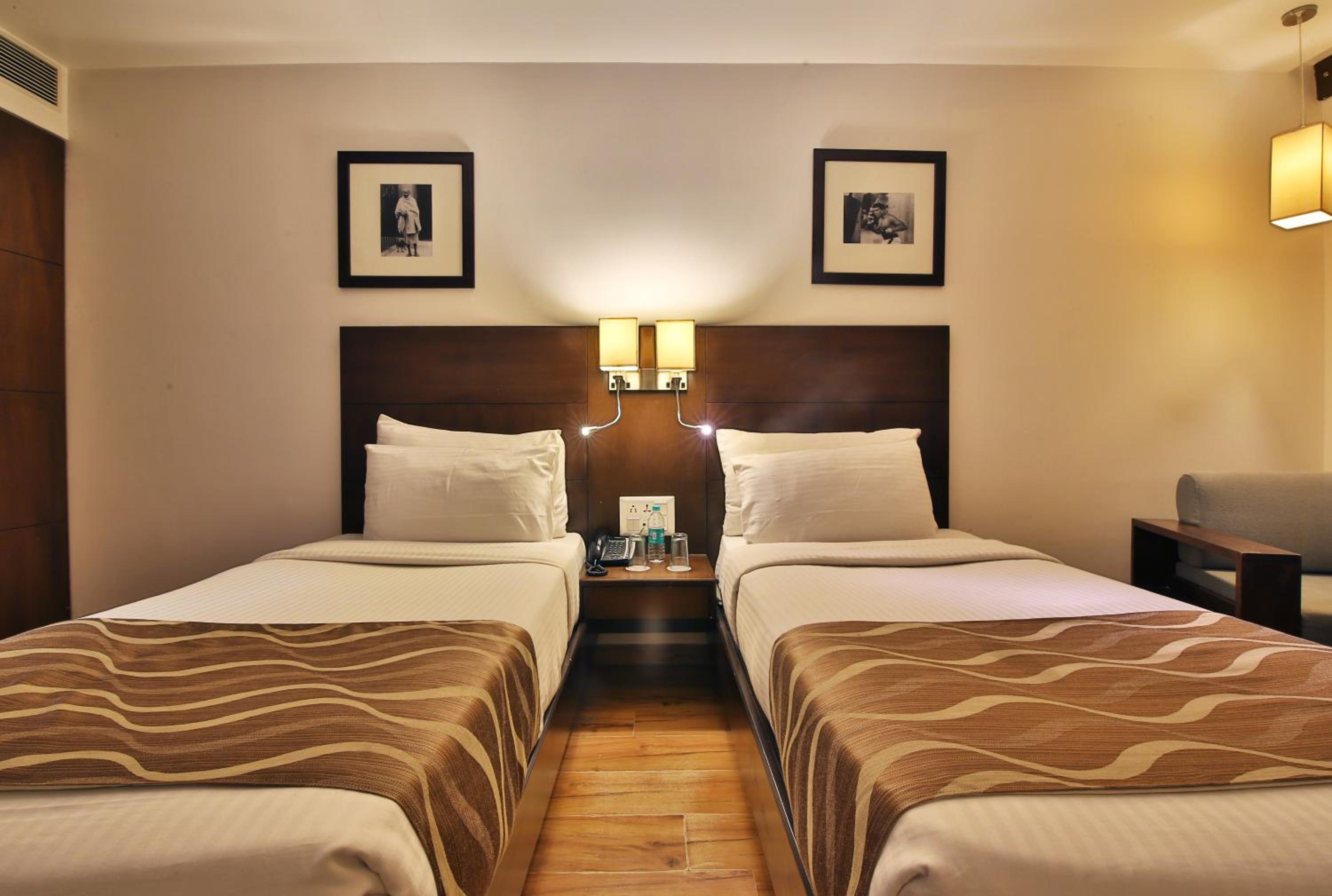 Deluxe Twin Room - Photo 6