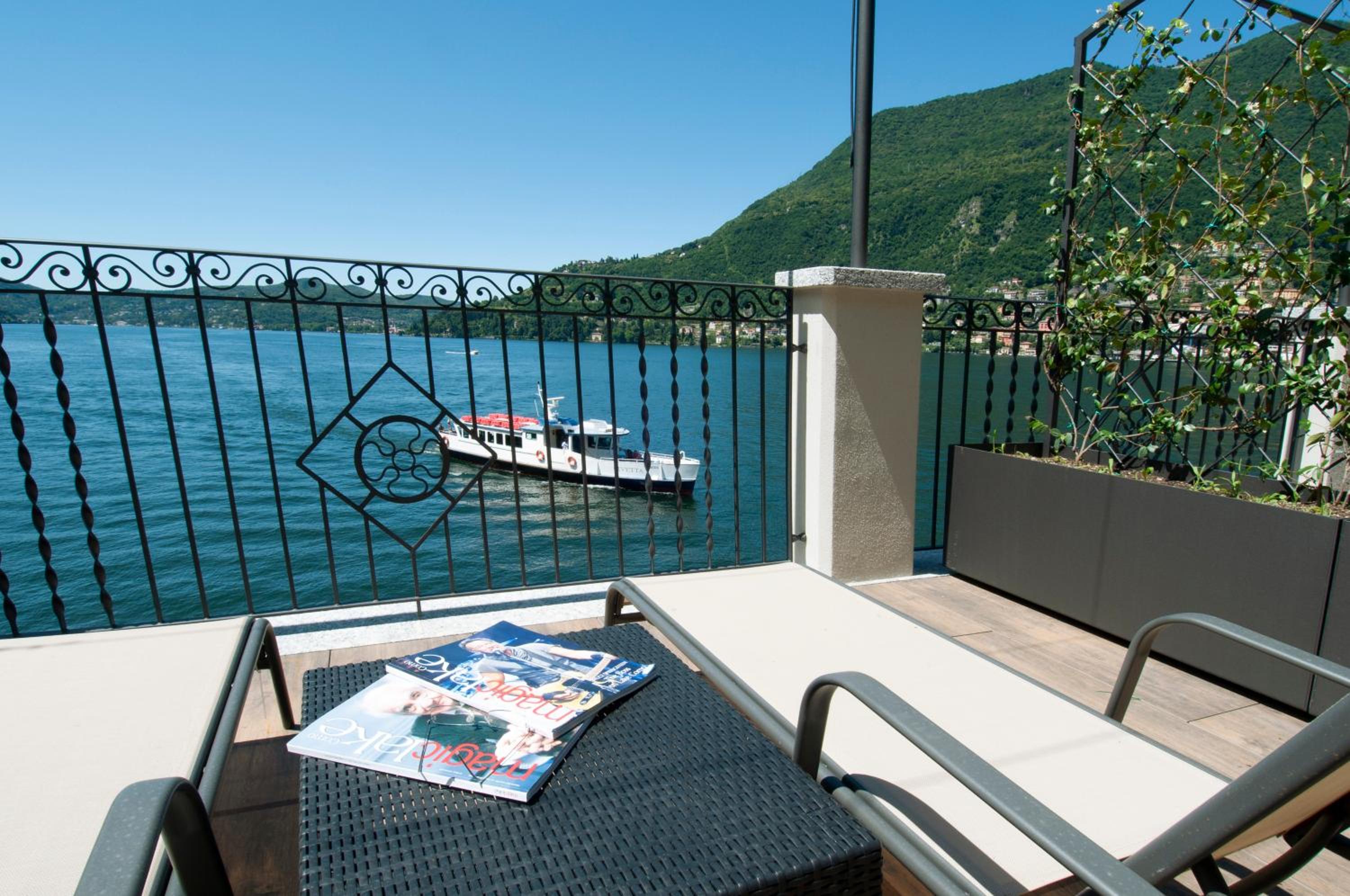 King Room with Lake View
