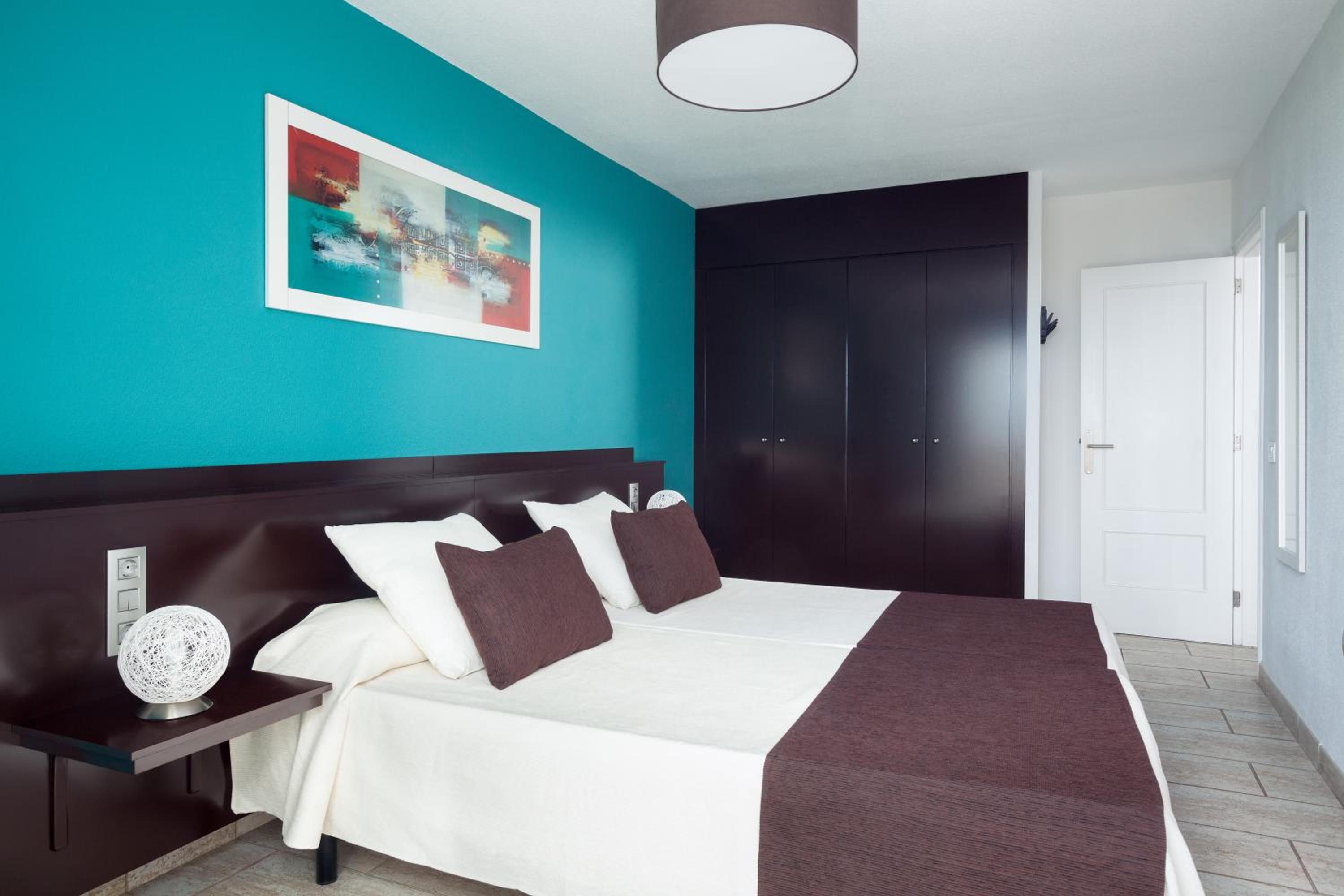 Two-Bedroom Apartment (4 People)