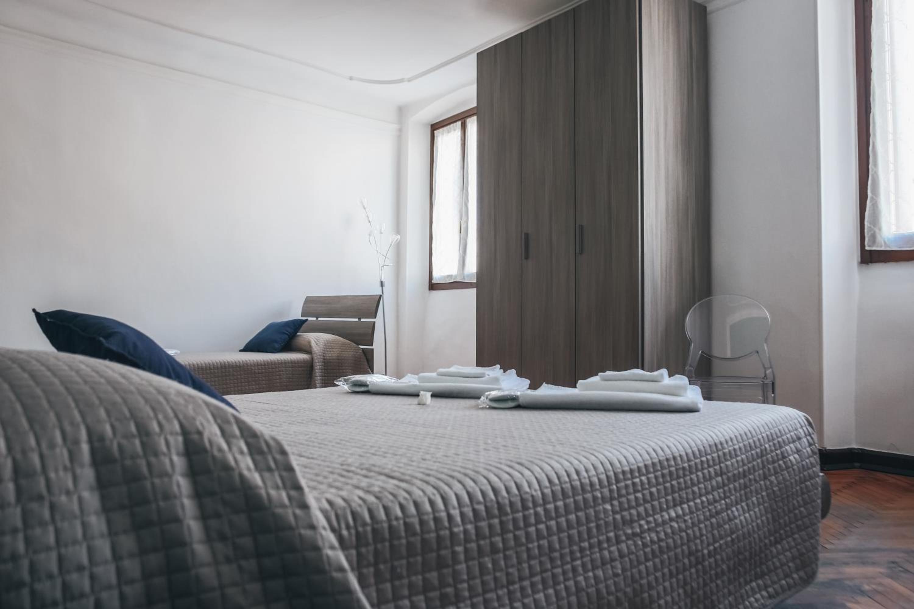 Standard Triple Room - Photo 6