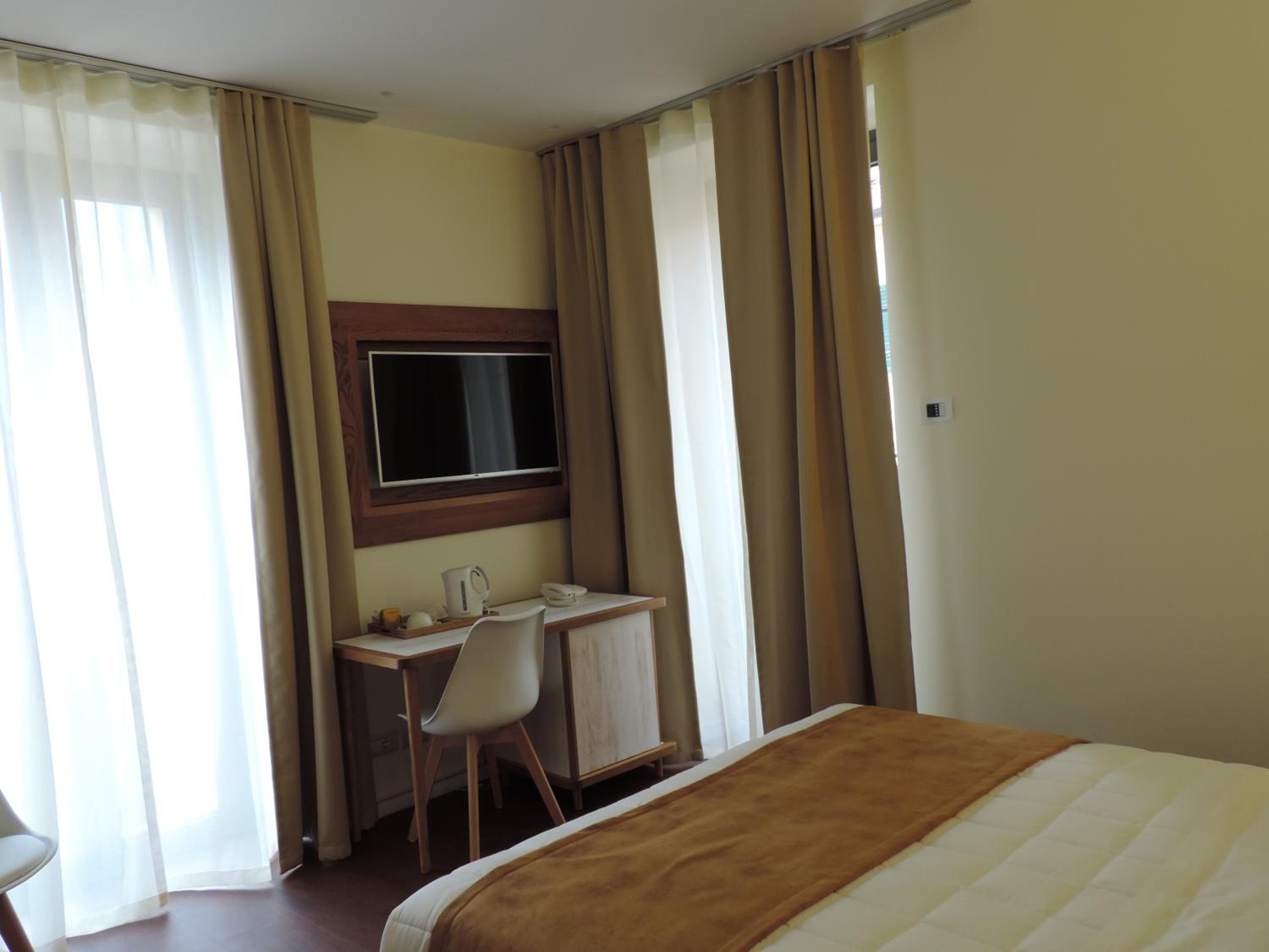 Superior Double Room - Photo 1