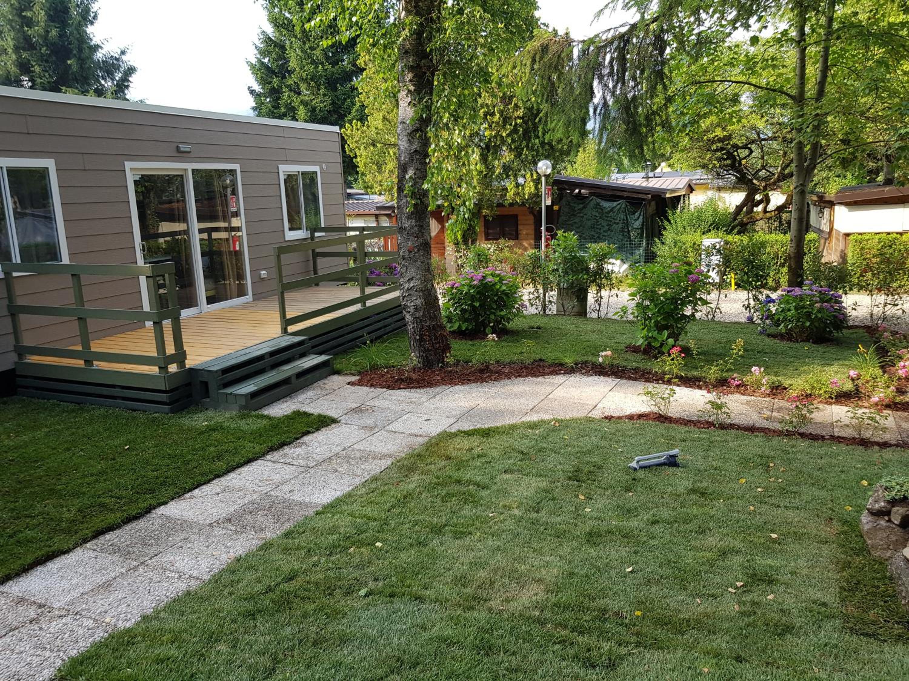 Mobile Home photo 2