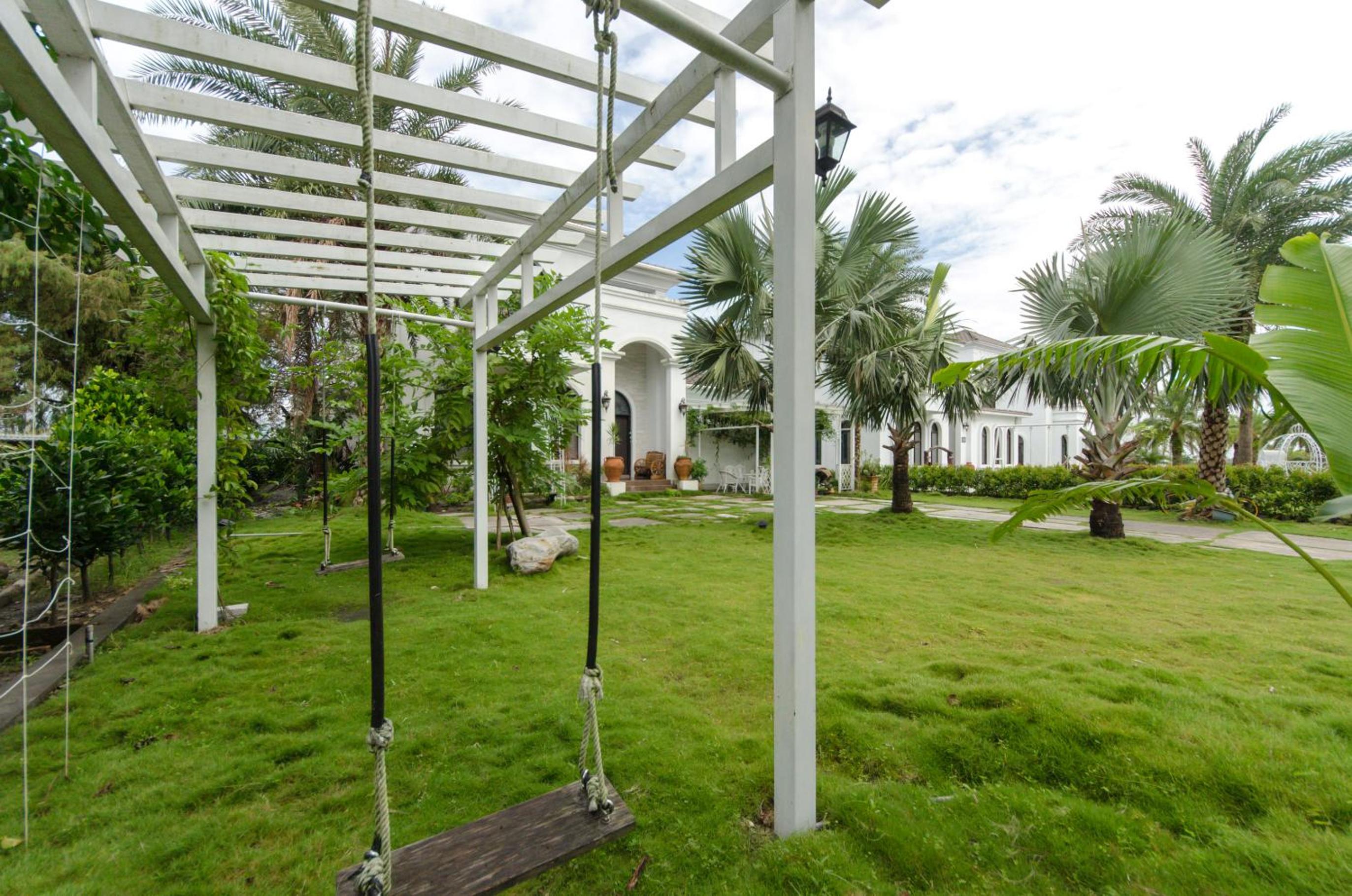 Villa with Garden View photo 2