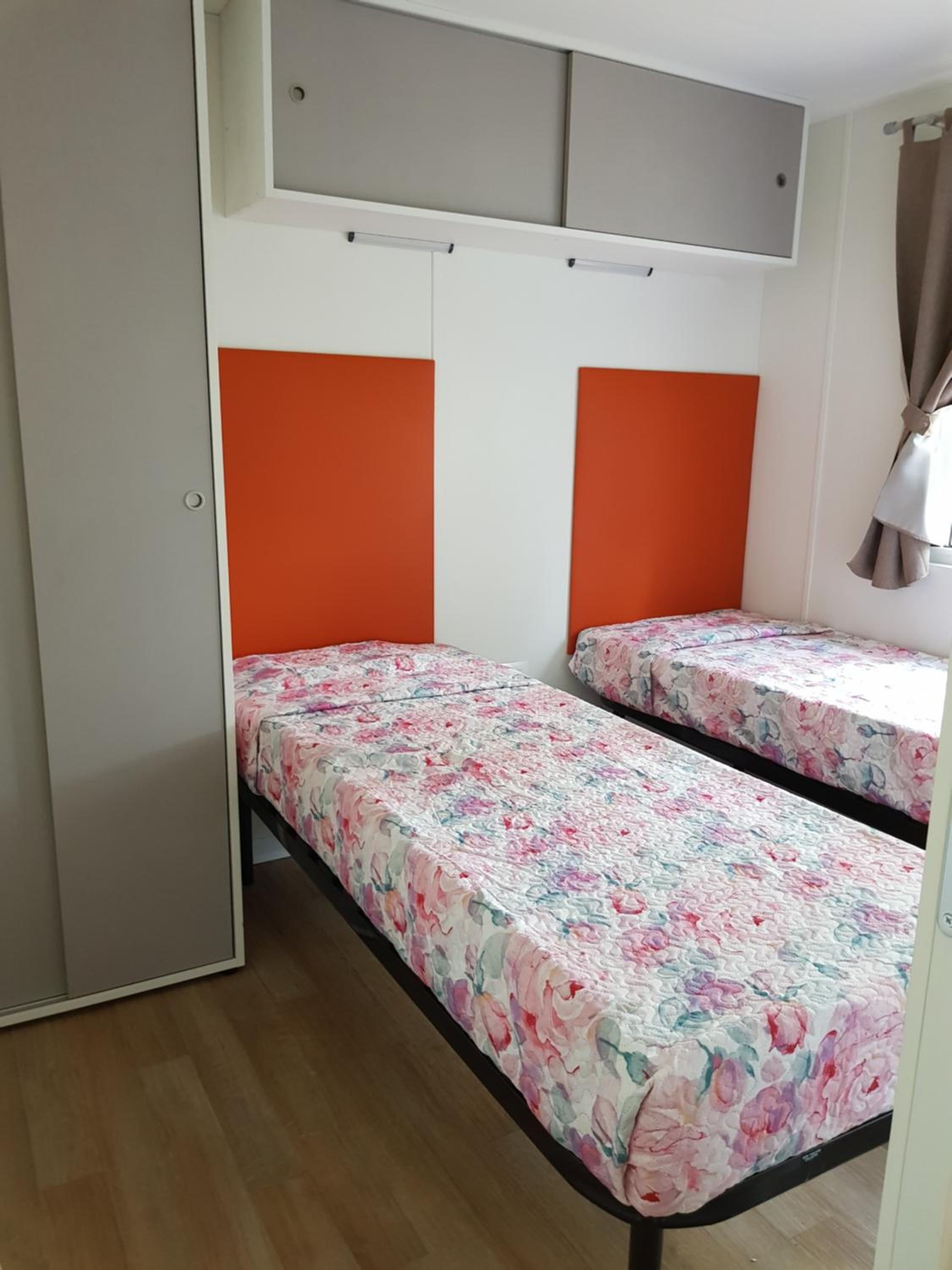 Mobile Home photo 1