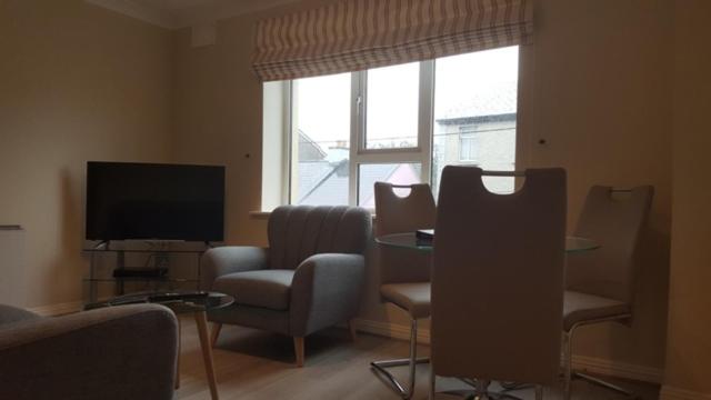 One-Bedroom Apartment - Photo 5