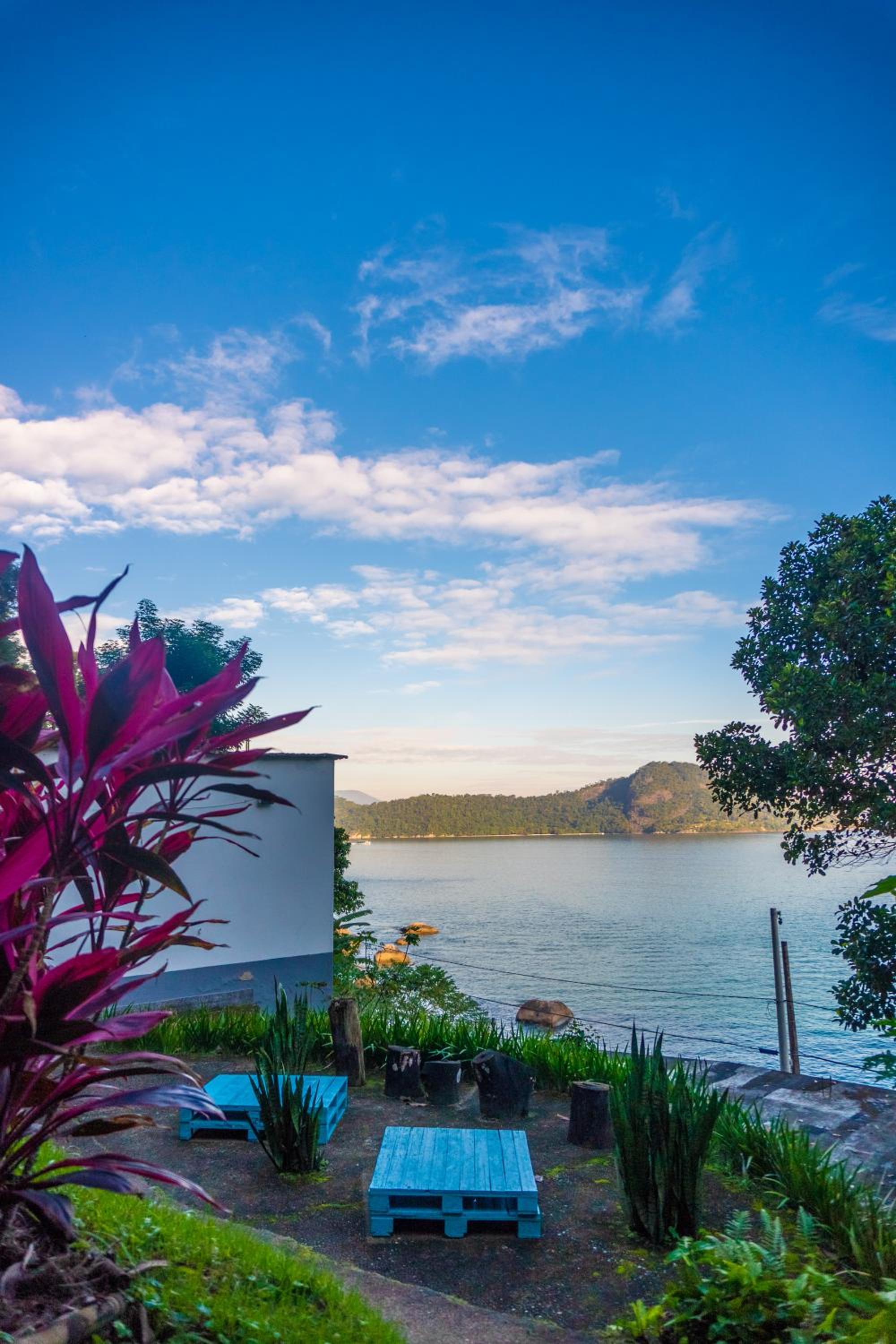 Double or Twin Room with Patio and Sea View photo 3