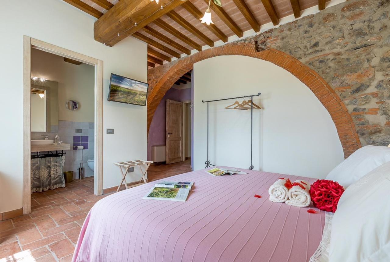 Double Room - Photo 5