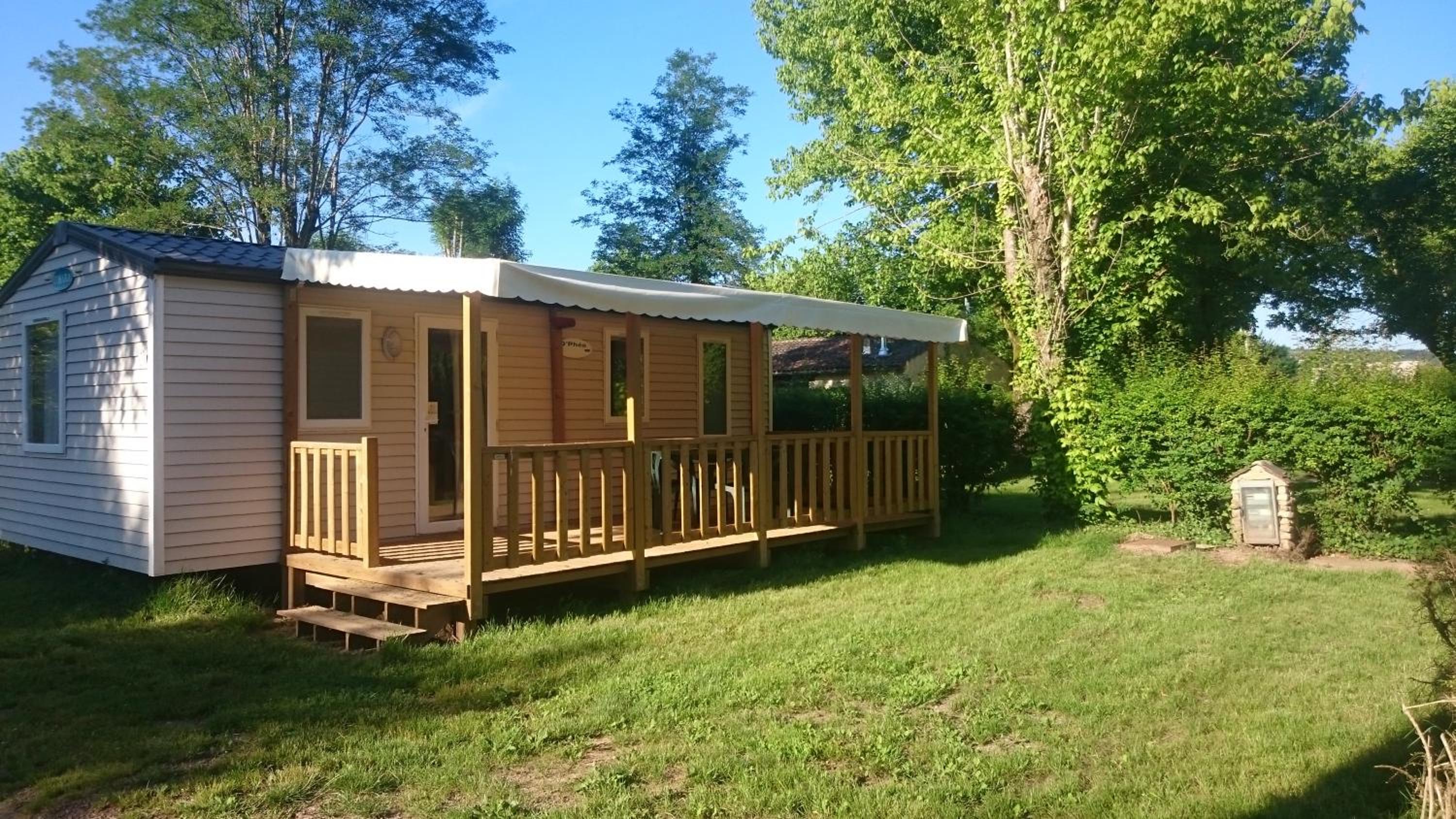 Mobile Home photo 1