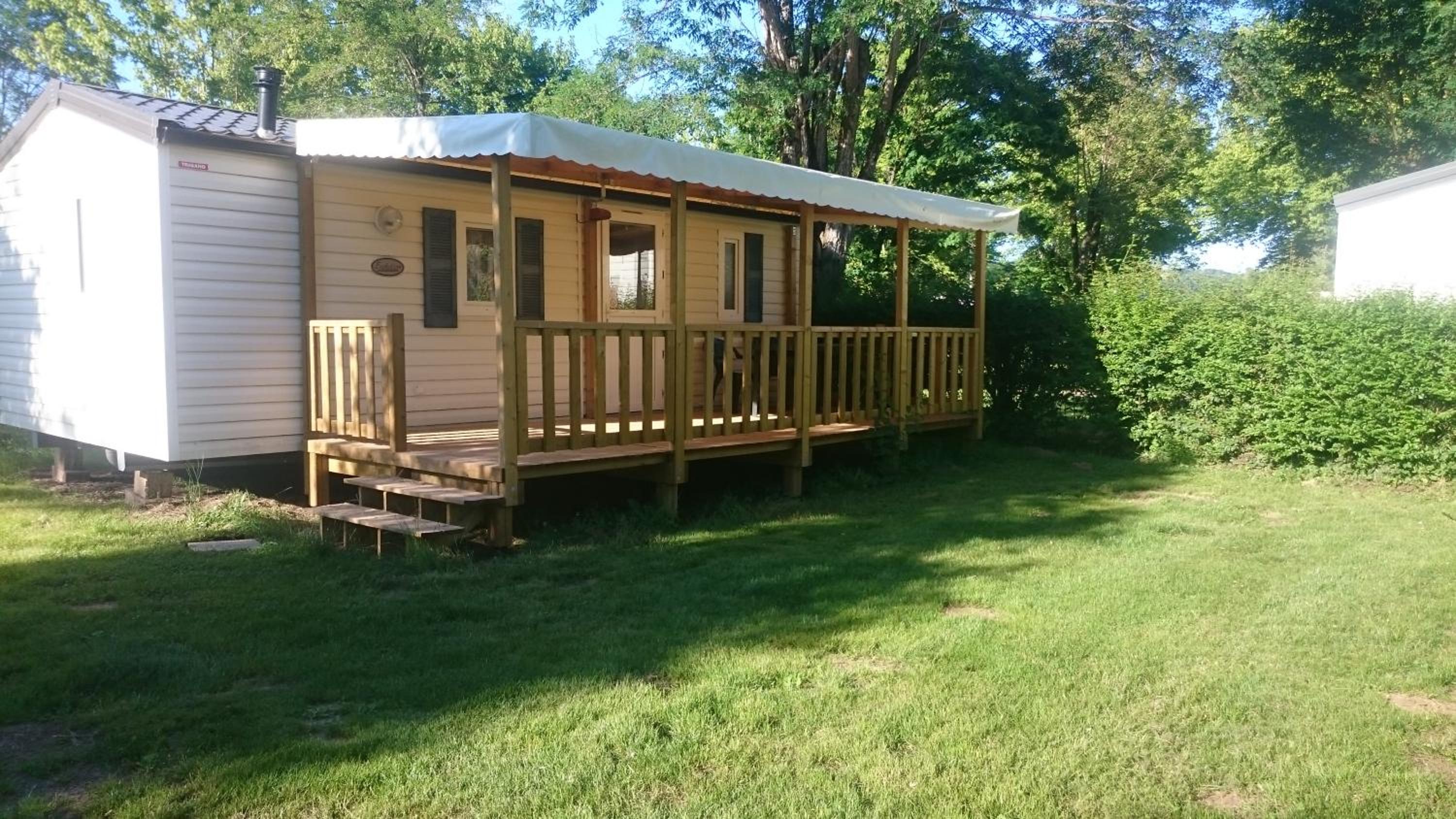 Mobile Home photo 3