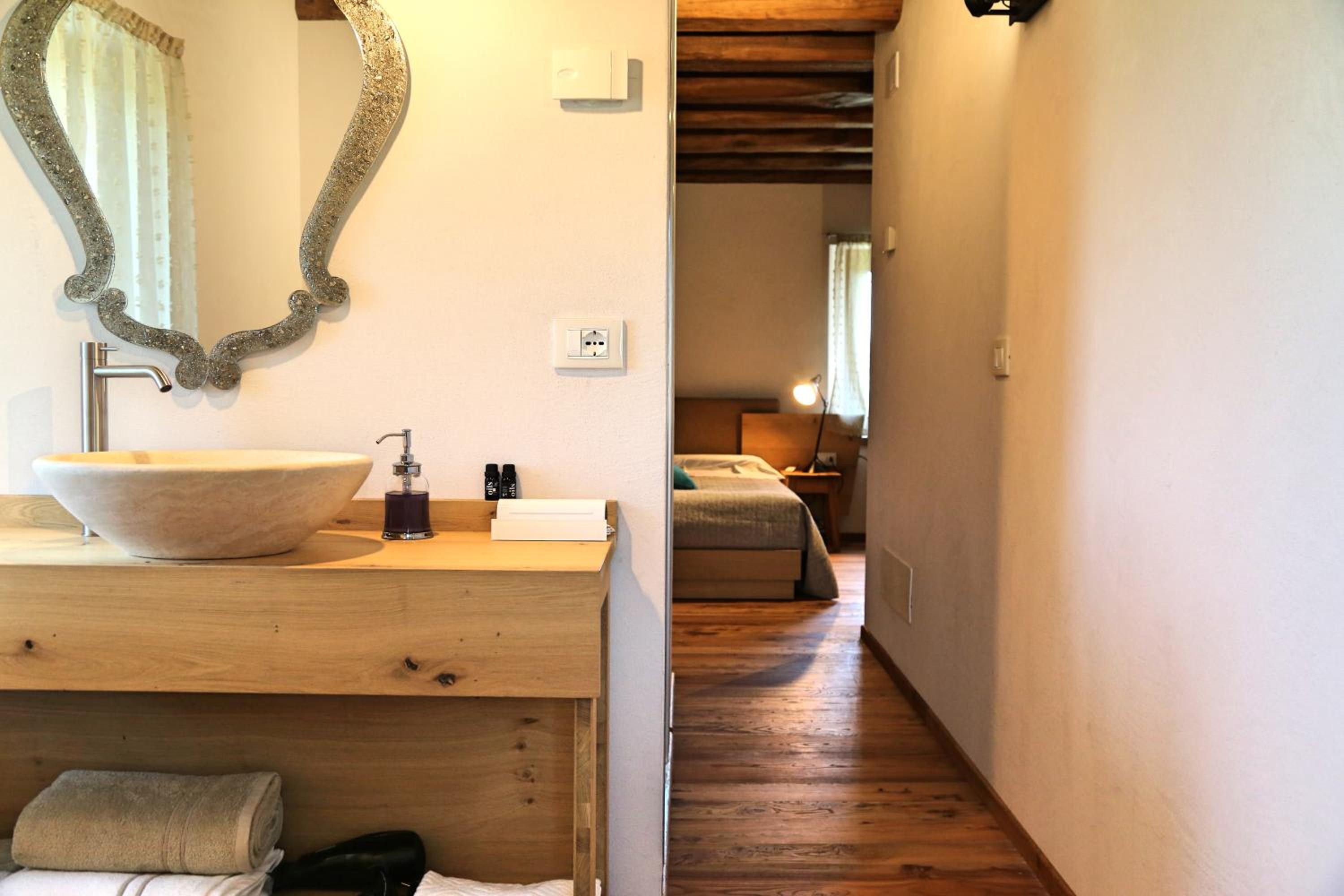 Double Room - Photo 4