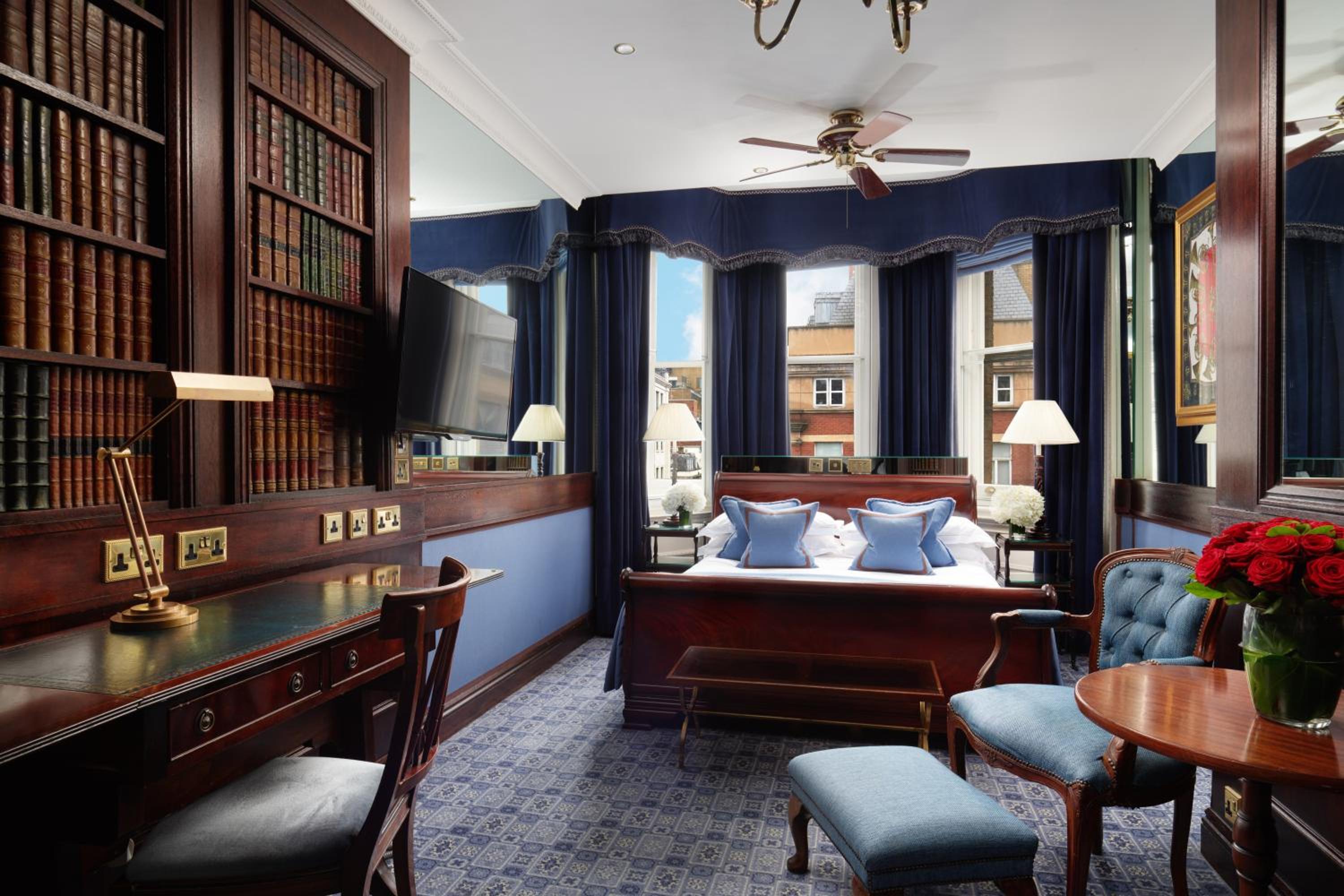 Superior King Room photo 2