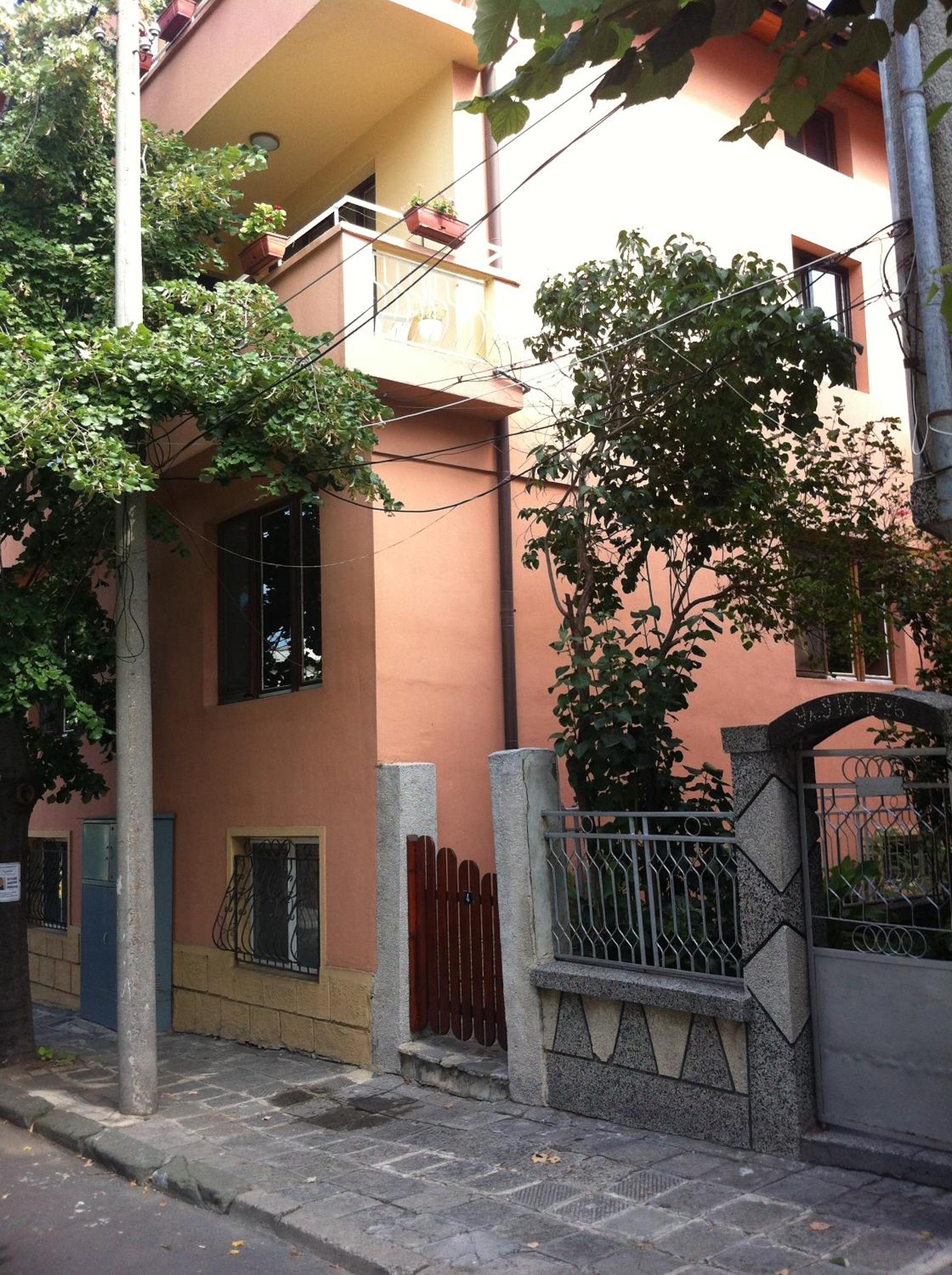 Apartment photo 3