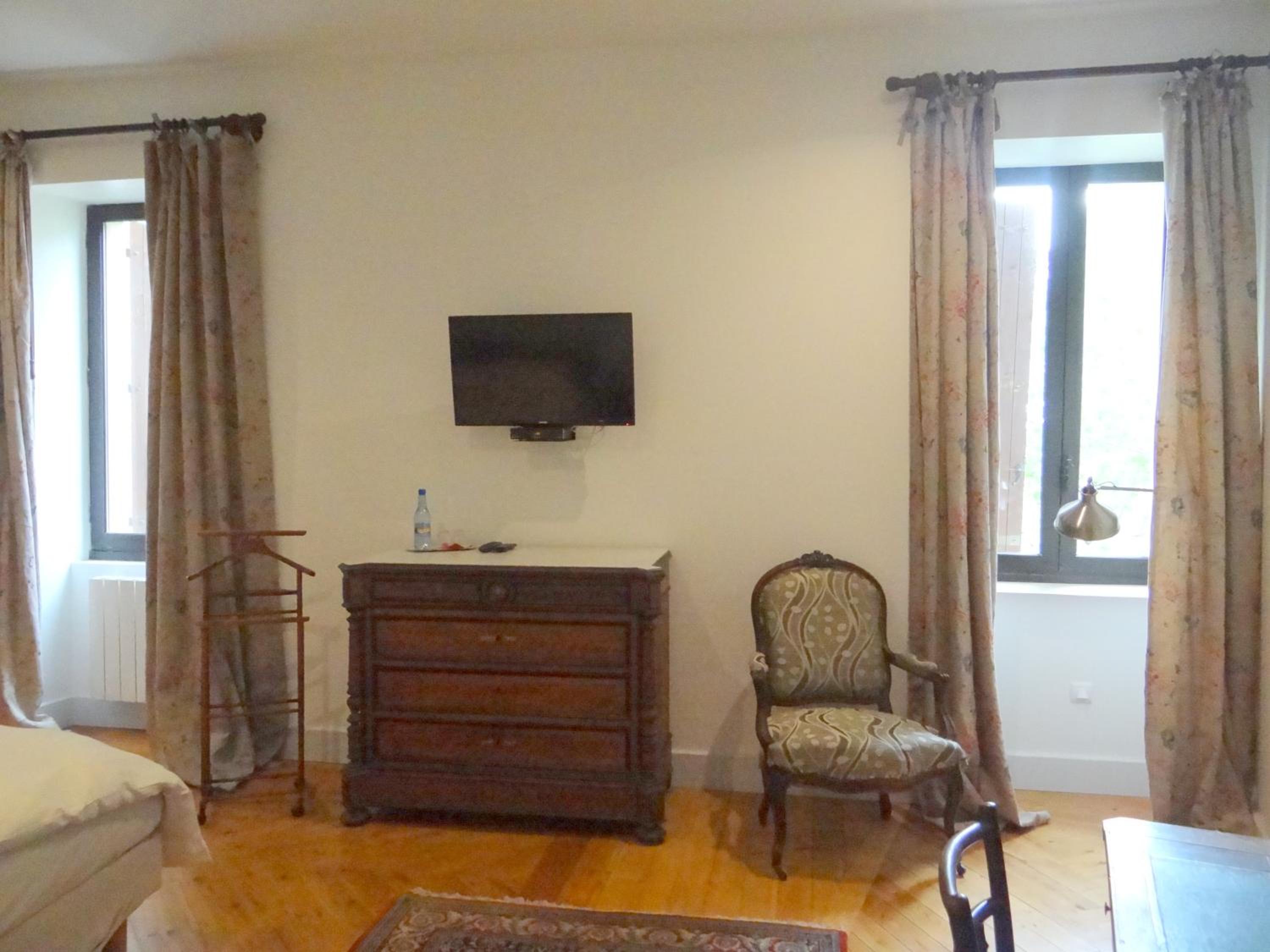 Deluxe Double or Twin Room - Photo 5