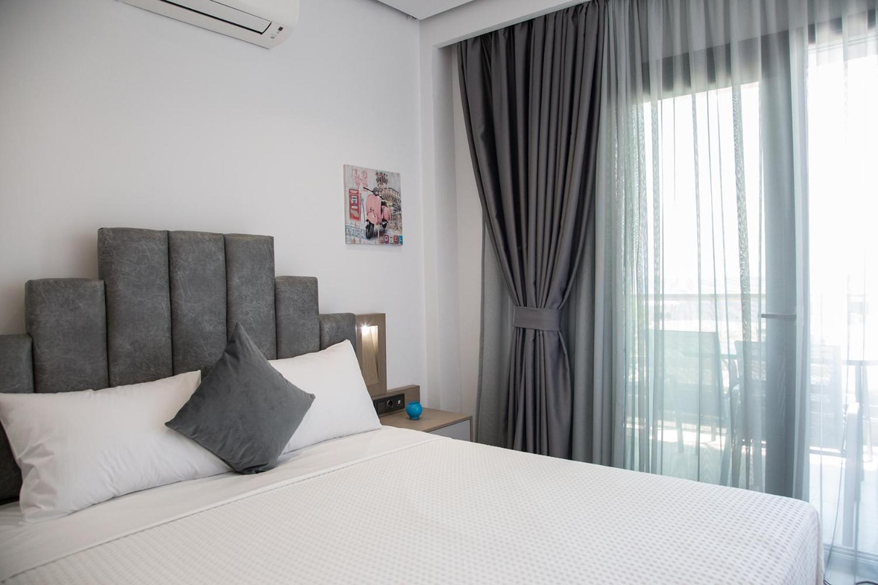 Double Room with Mountain View - Photo 4