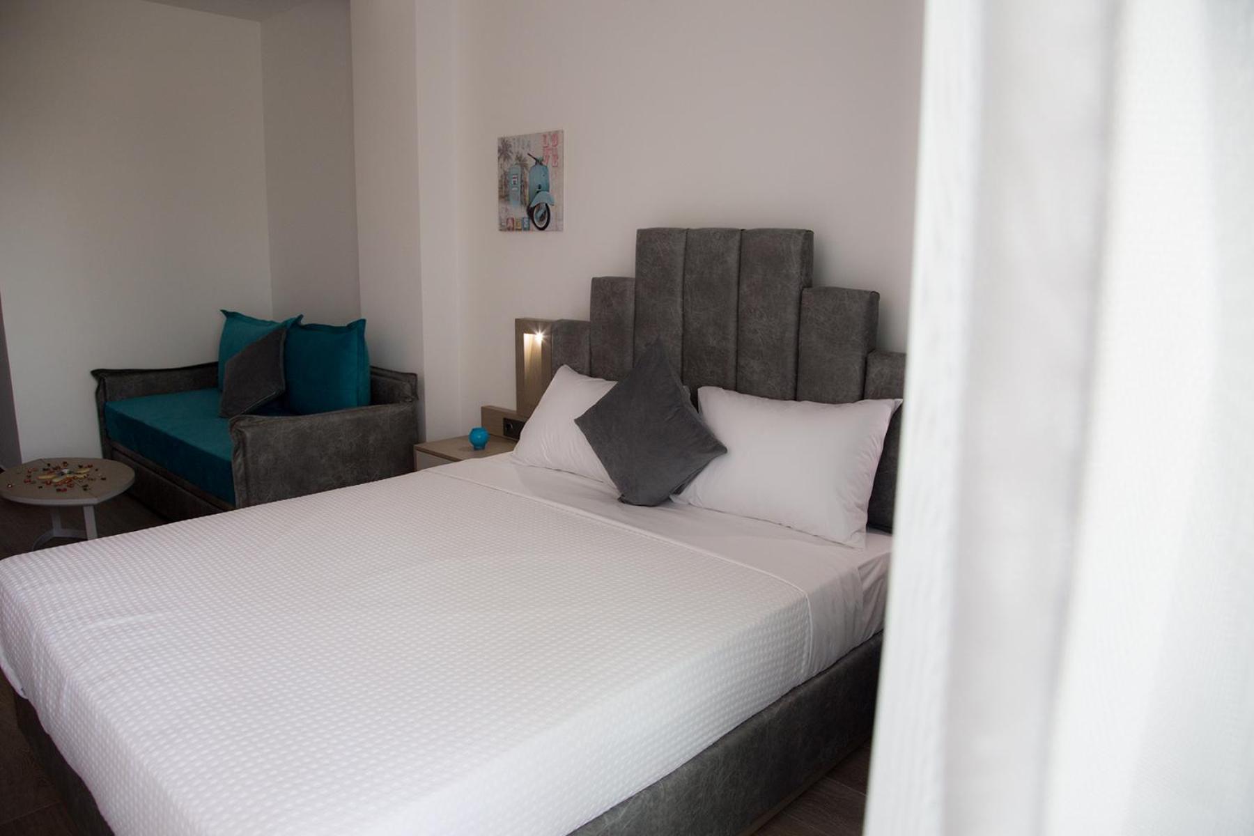 Junior Suite with Sea View - Photo 12