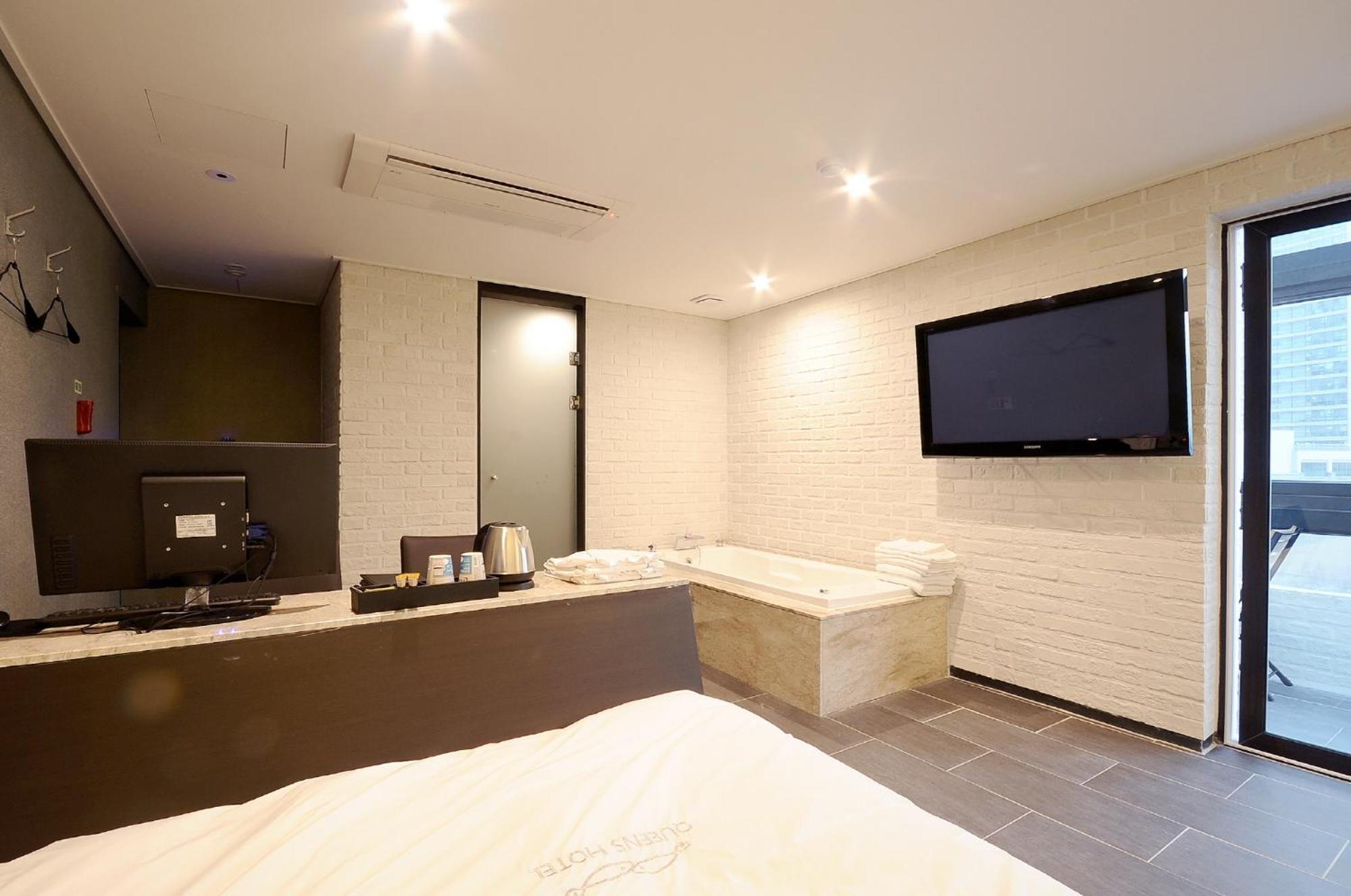 Premier Double Room
