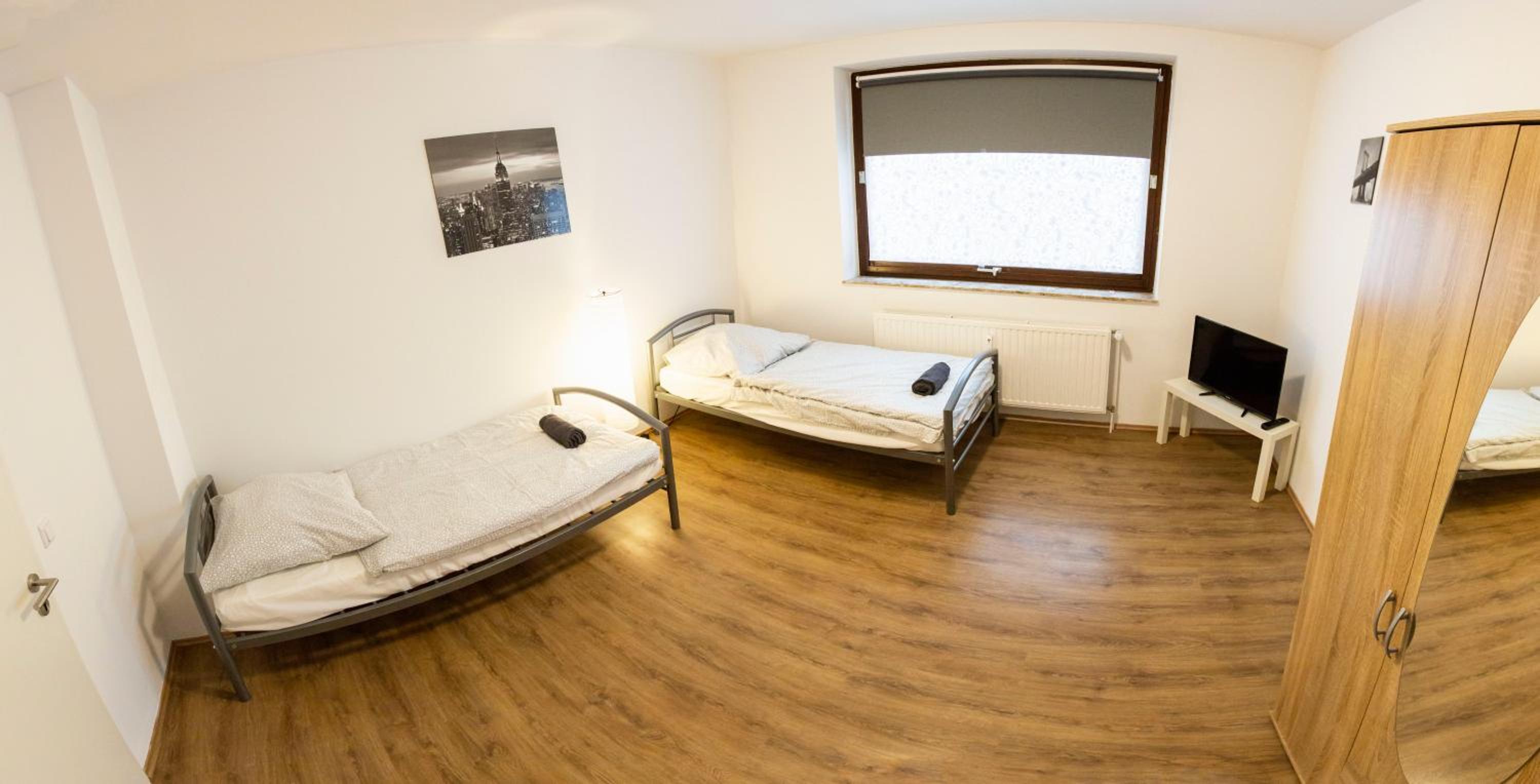 Three-Bedroom Apartment - Photo 4