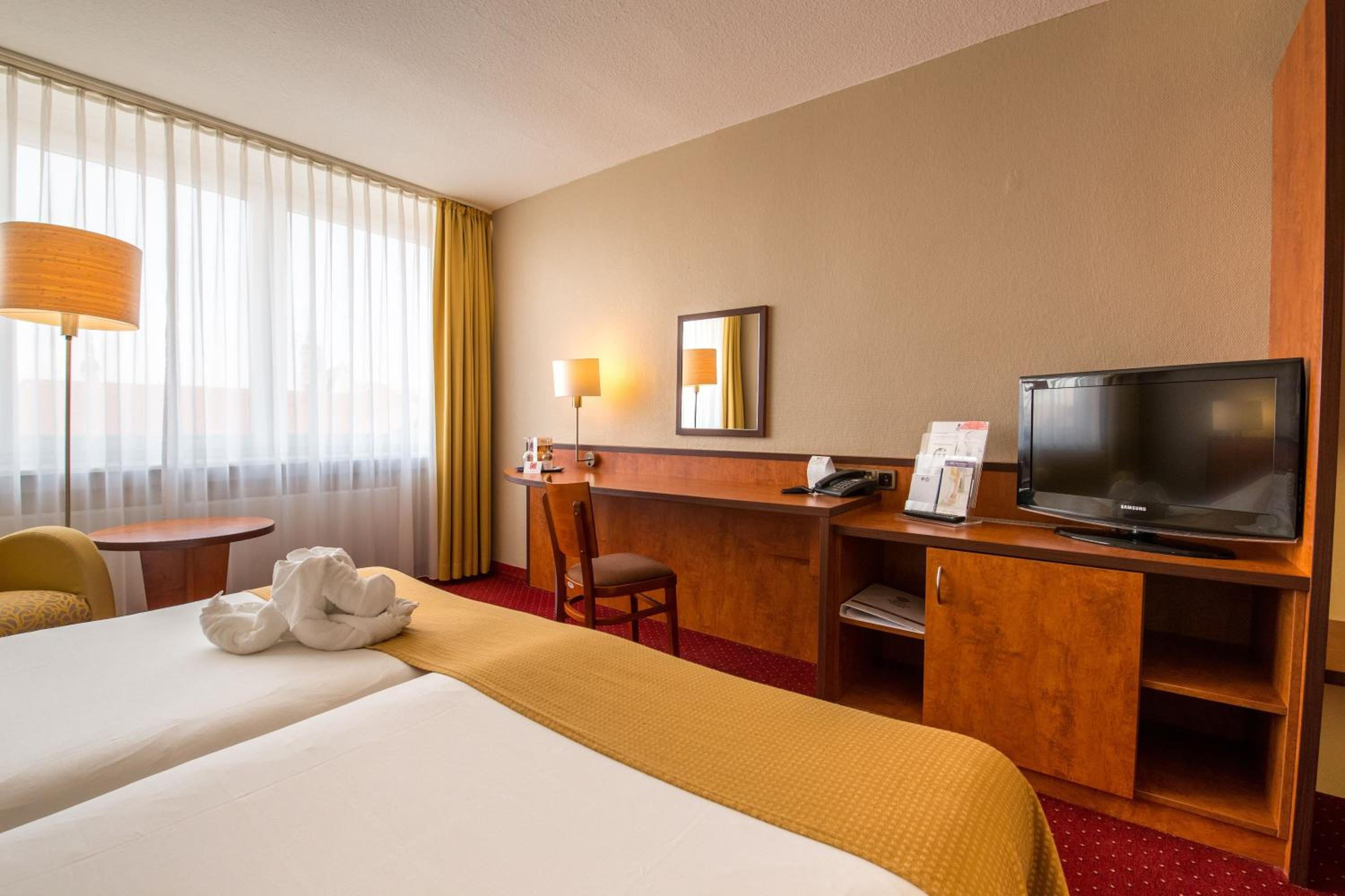 Standard Double Room - Photo 6