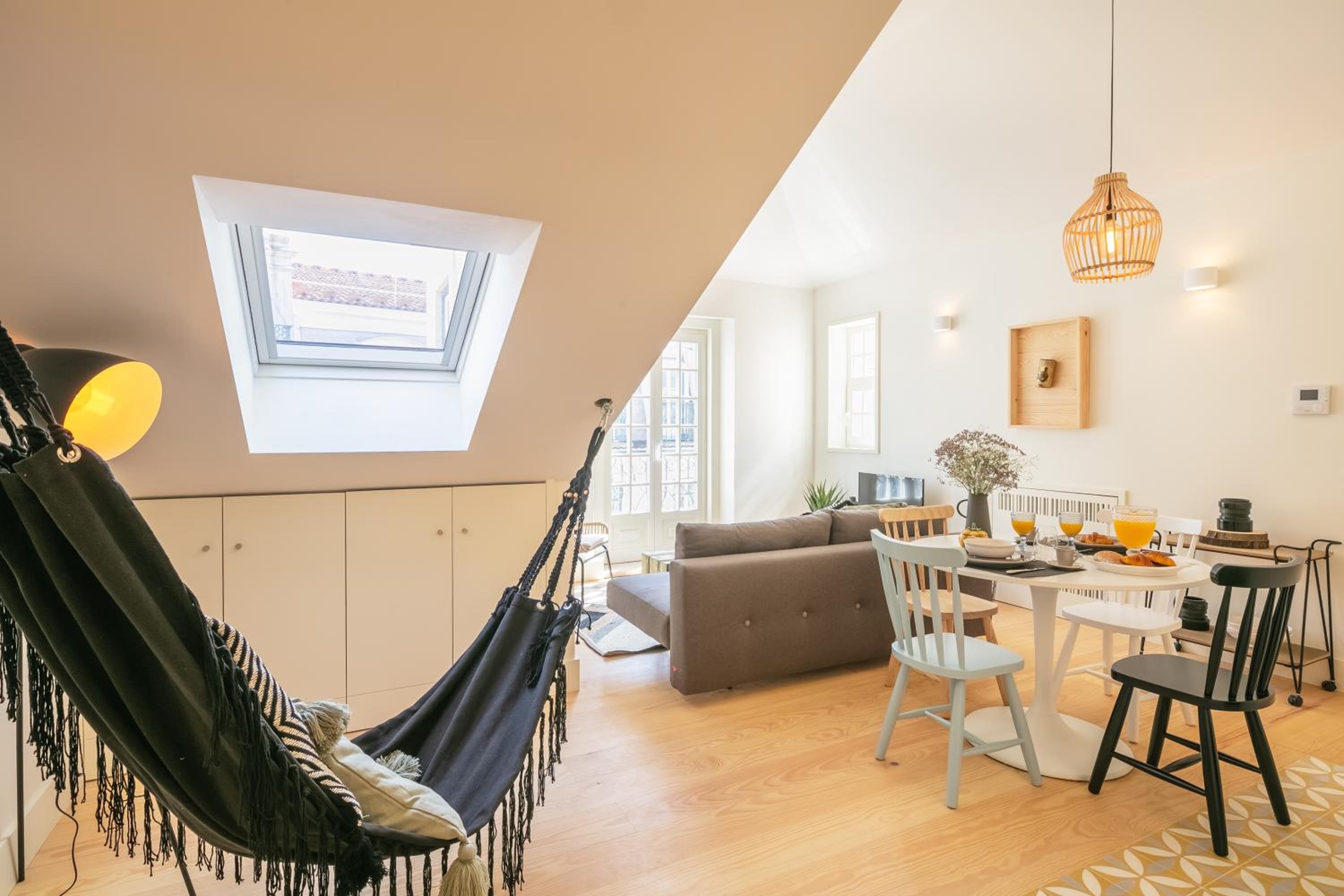 Deluxe One-Bedroom Apartment with Mezzanine - Top Floor photo 1