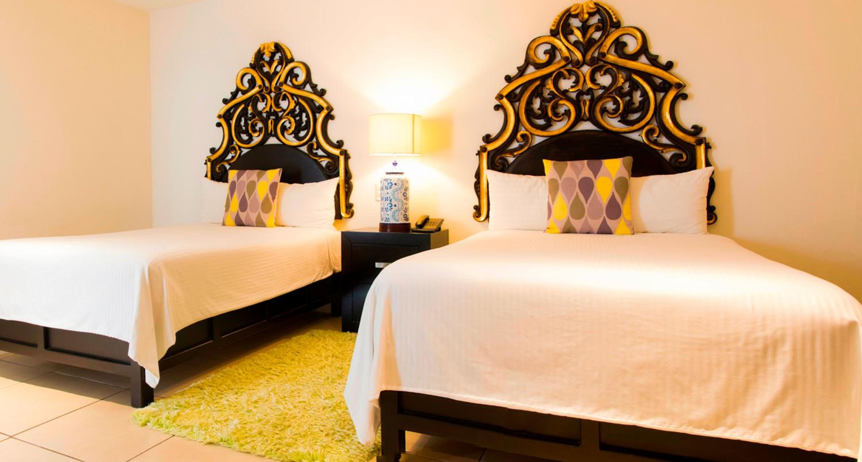 Double Room with Two Double Beds - Photo 17