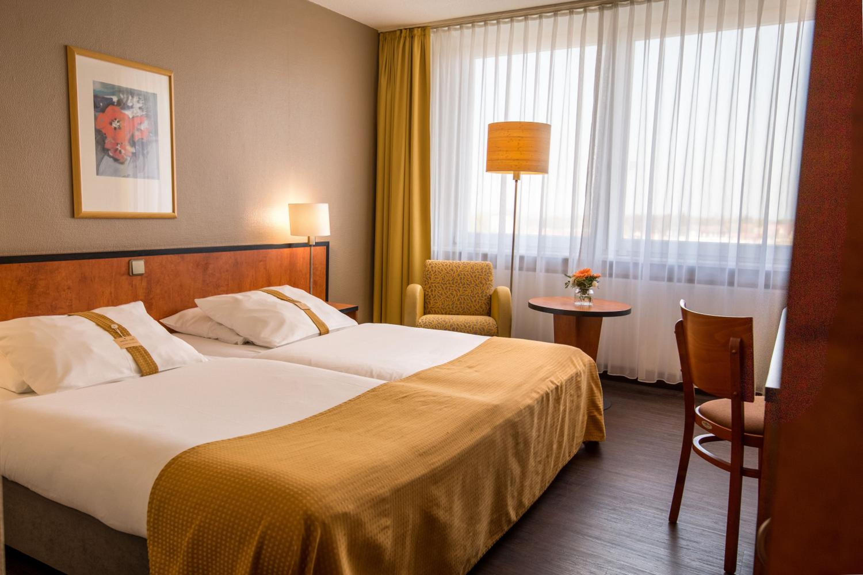 Standard Double Room - Photo 3