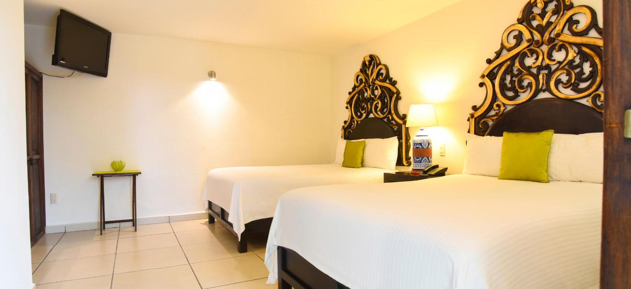 Double Room with Two Double Beds - Photo 13