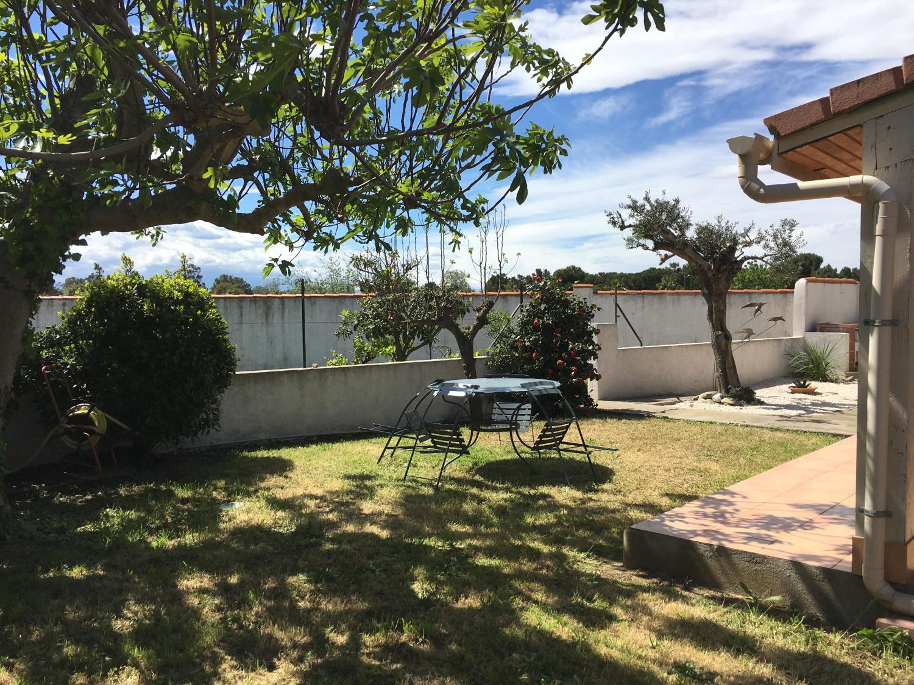 Villa photo 3