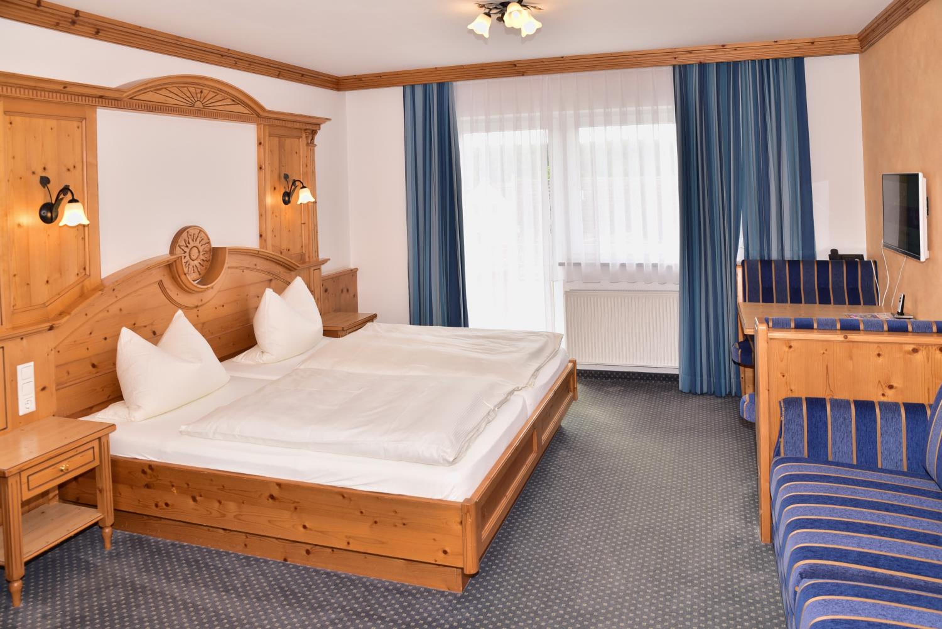 Double Room - Photo 6