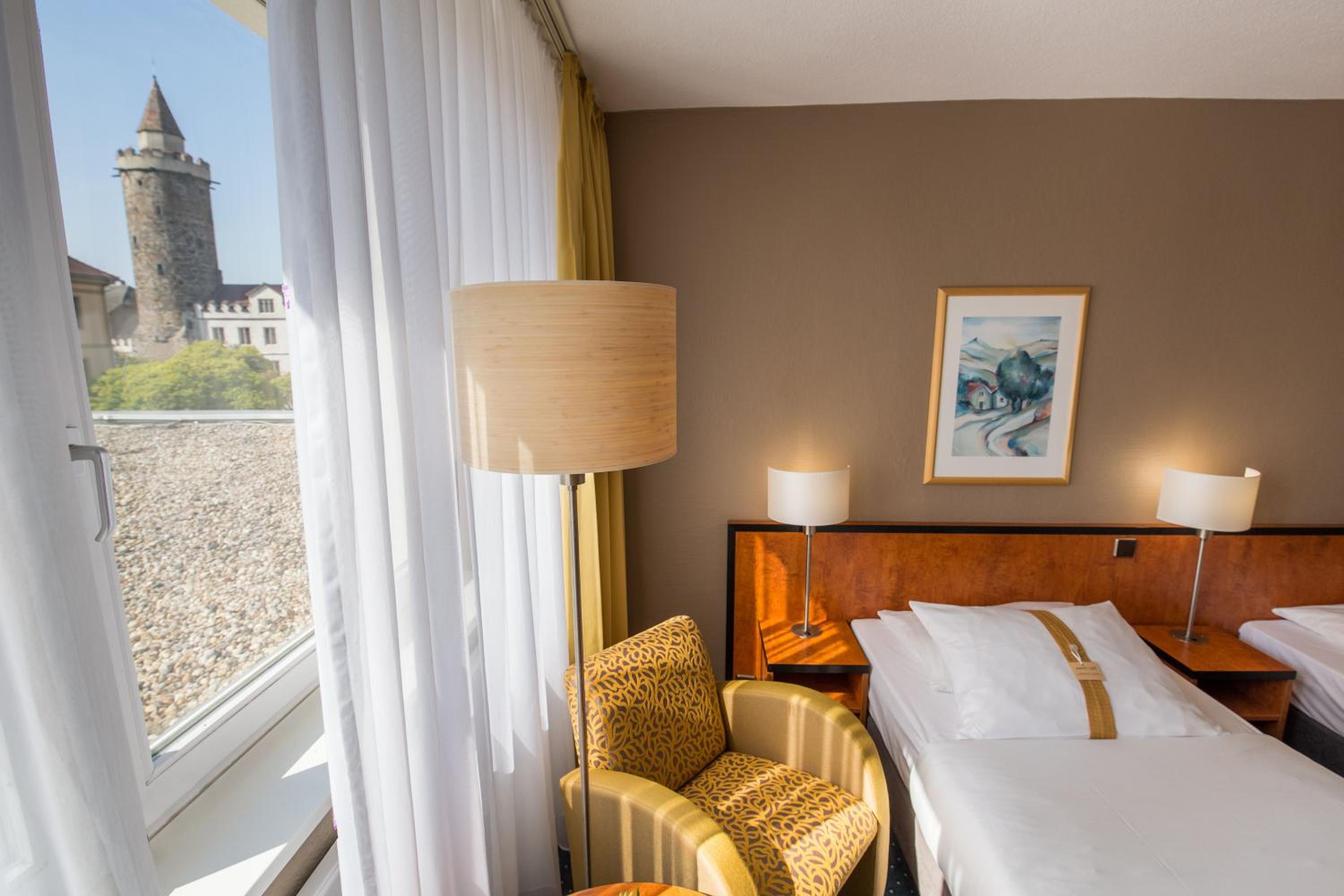 Standard Twin Room - Photo 6
