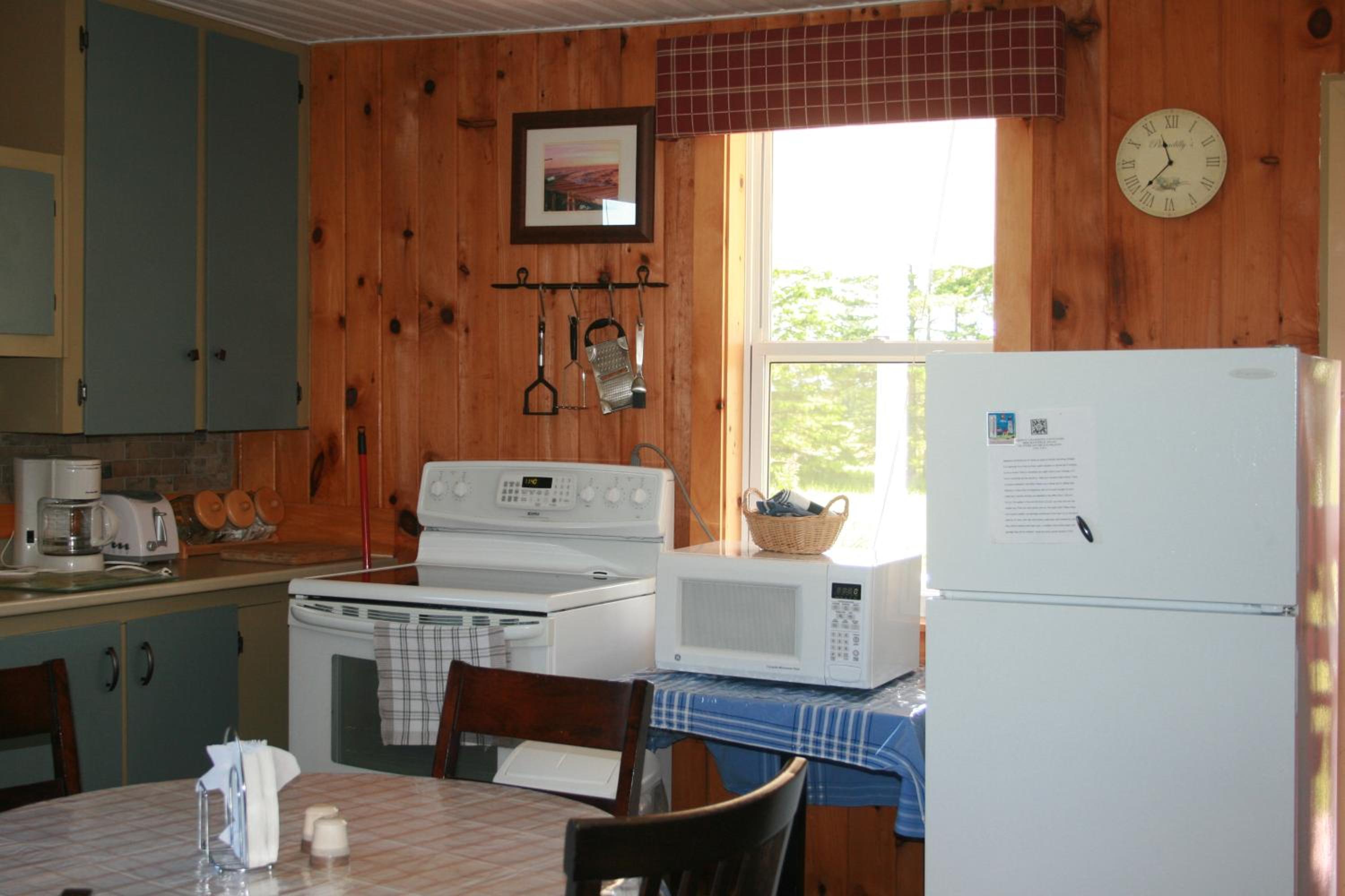 Two-Bedroom House photo 3
