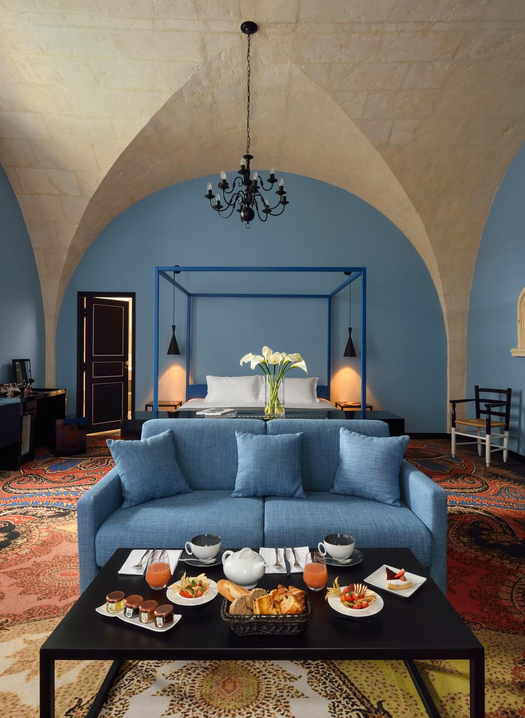 Suite - Photo 3
