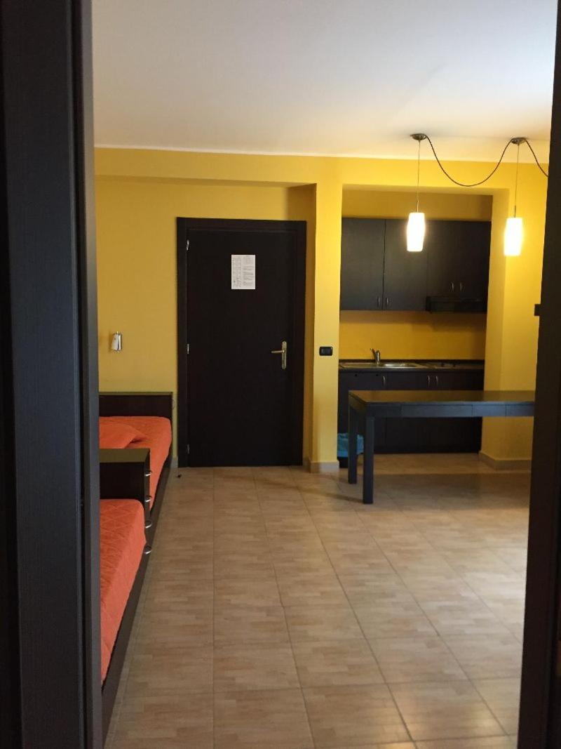 Twin Room - Photo 1