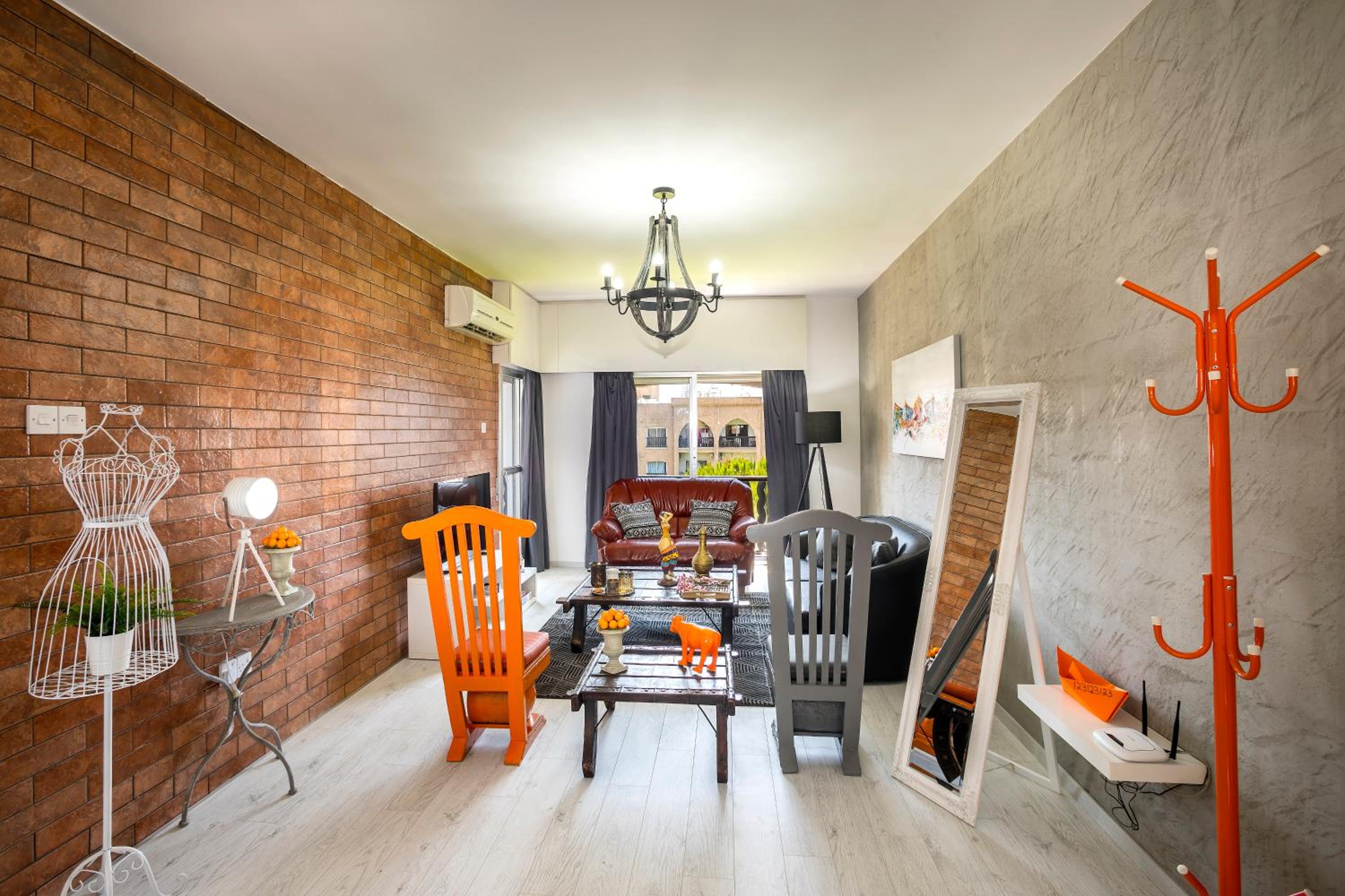 Hipster Two Bedroom Apartment D418 - Photo 7