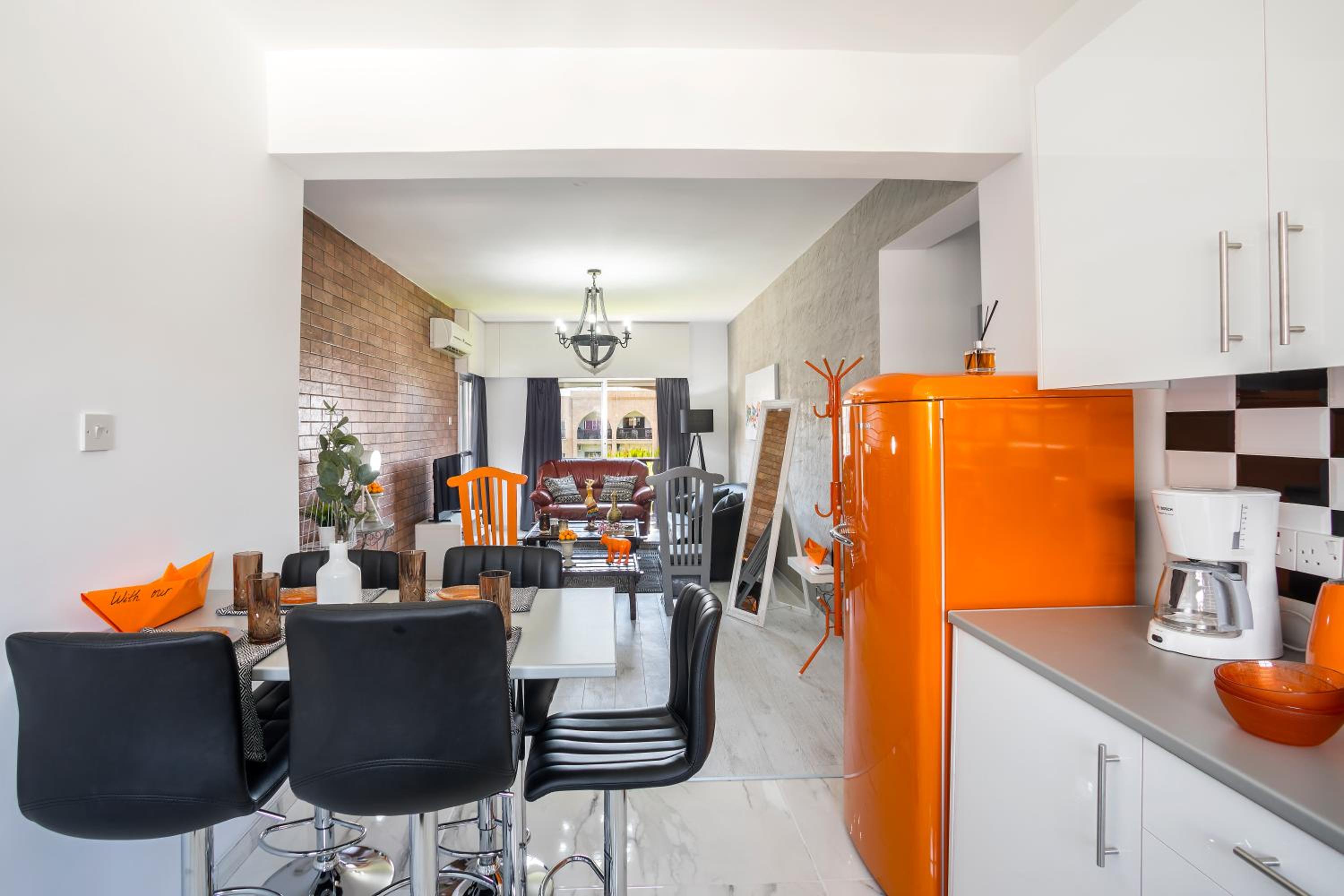 Hipster Two Bedroom Apartment D418 - Photo 18