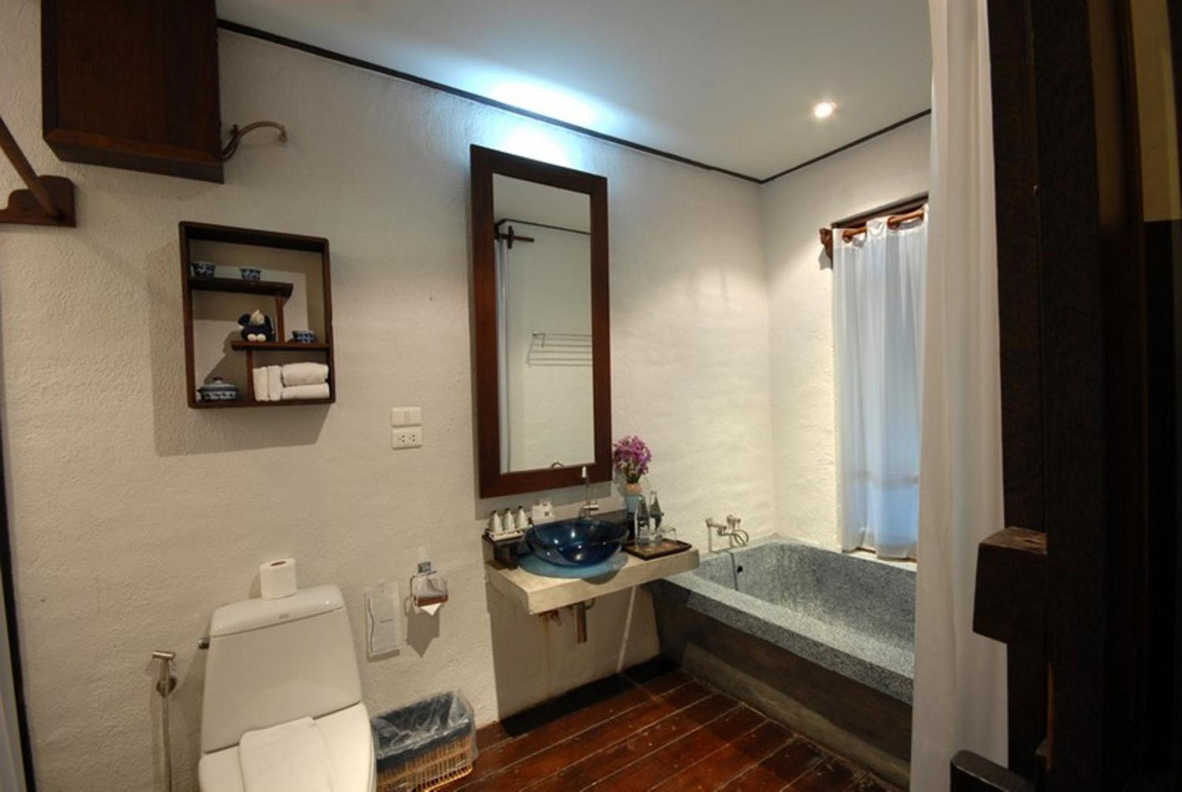 Deluxe Double or Twin Room - Photo 6