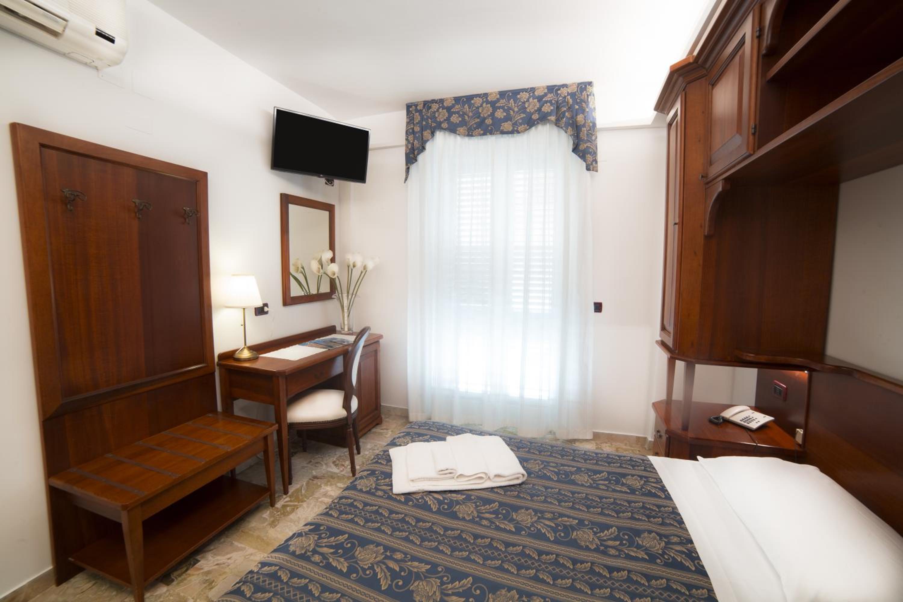 Comfort Double or Twin Room - Photo 5
