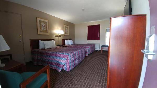 Double Room - Photo 10