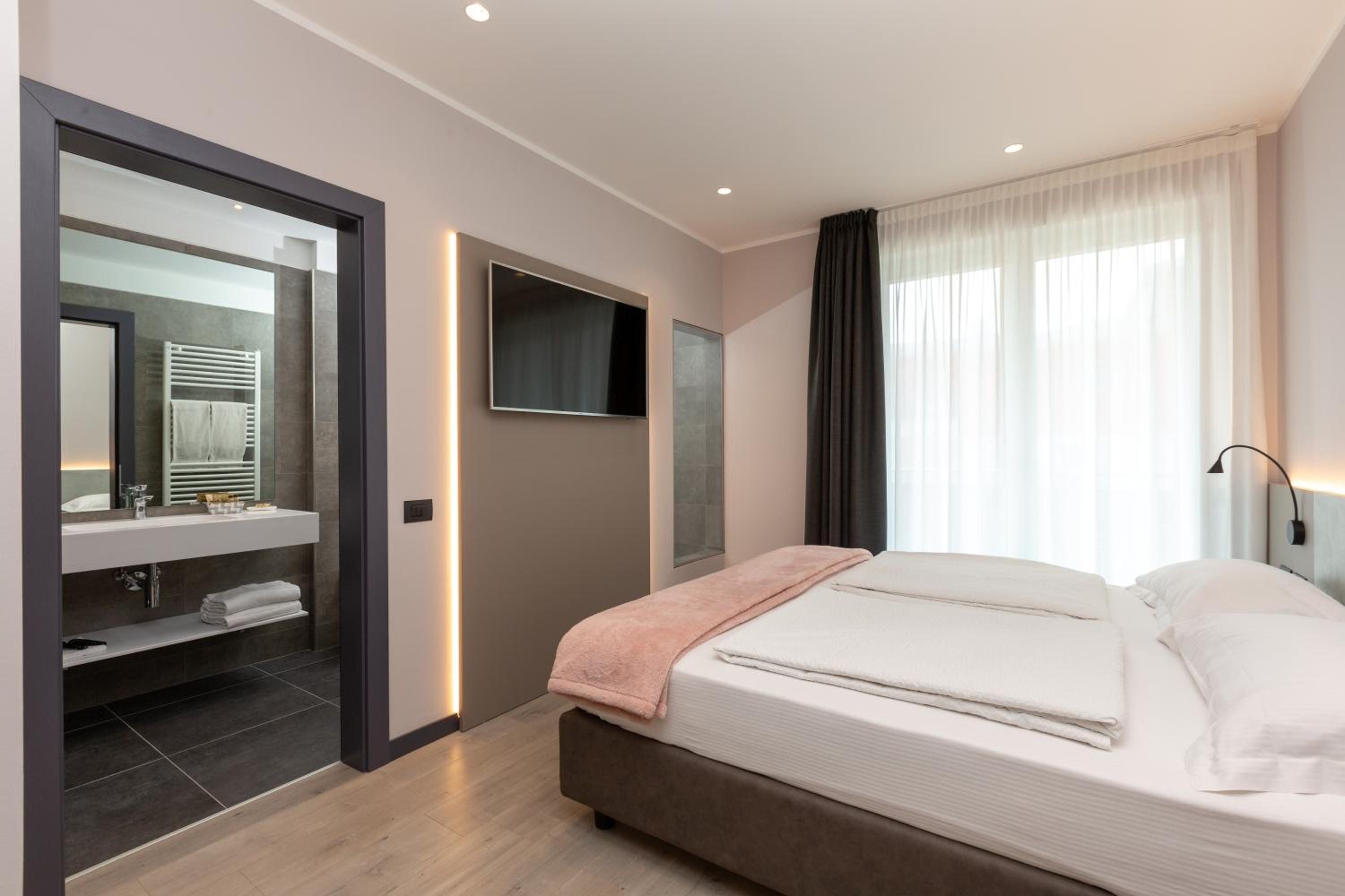 Comfort Double or Twin Room with Balcony