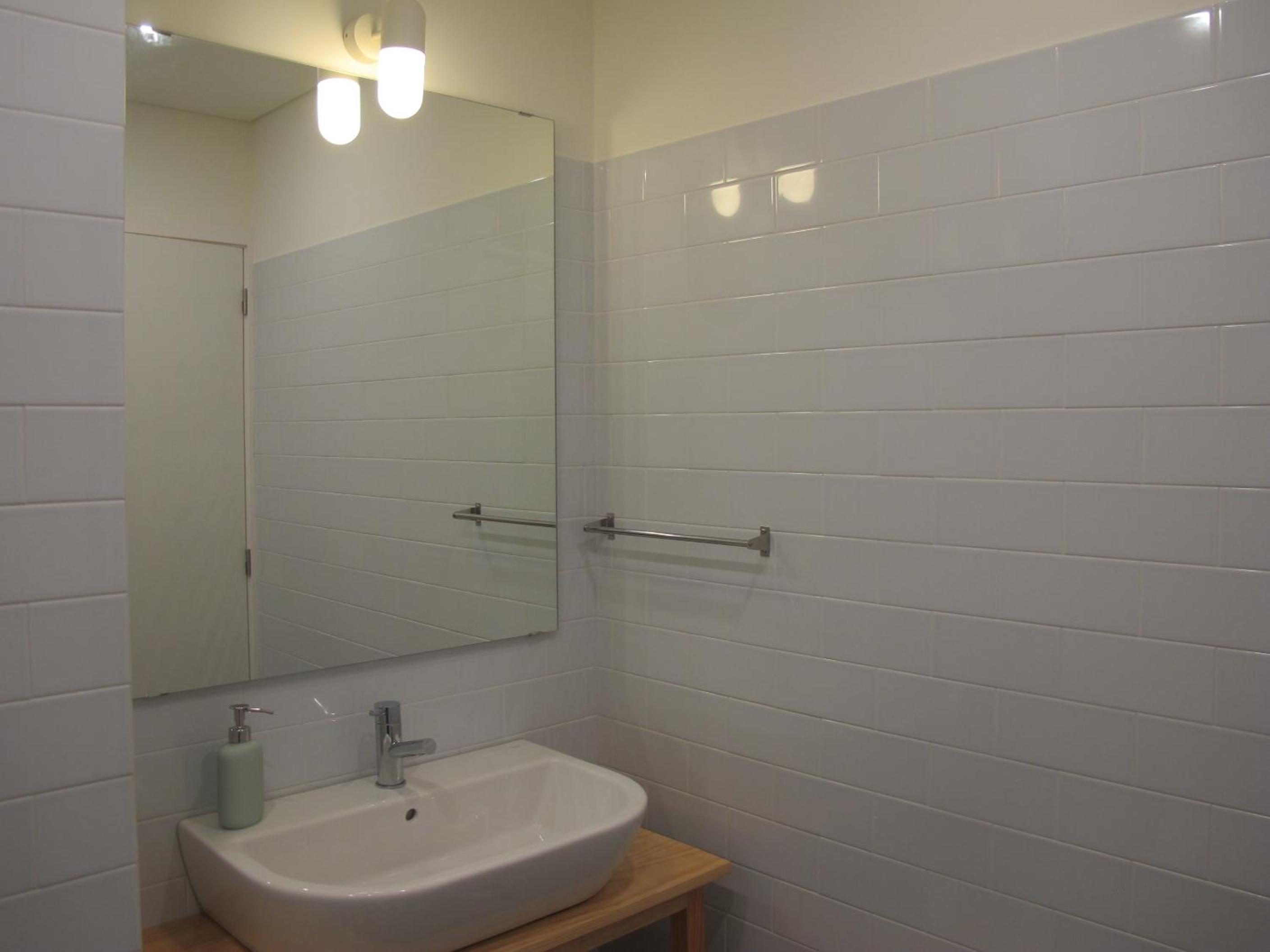 Two-Bedroom House - Photo 8