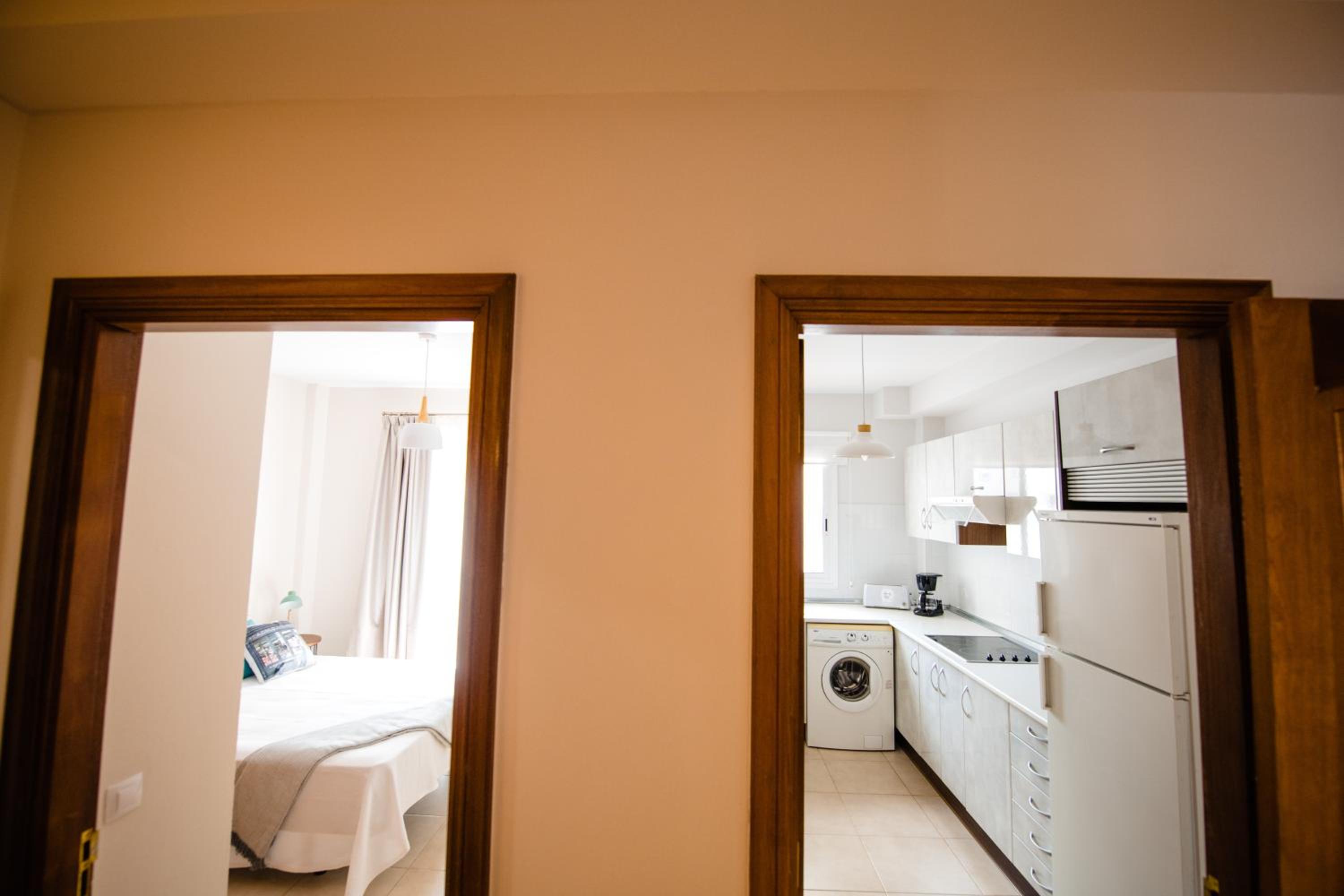 One-Bedroom Apartment with Balcony photo 3