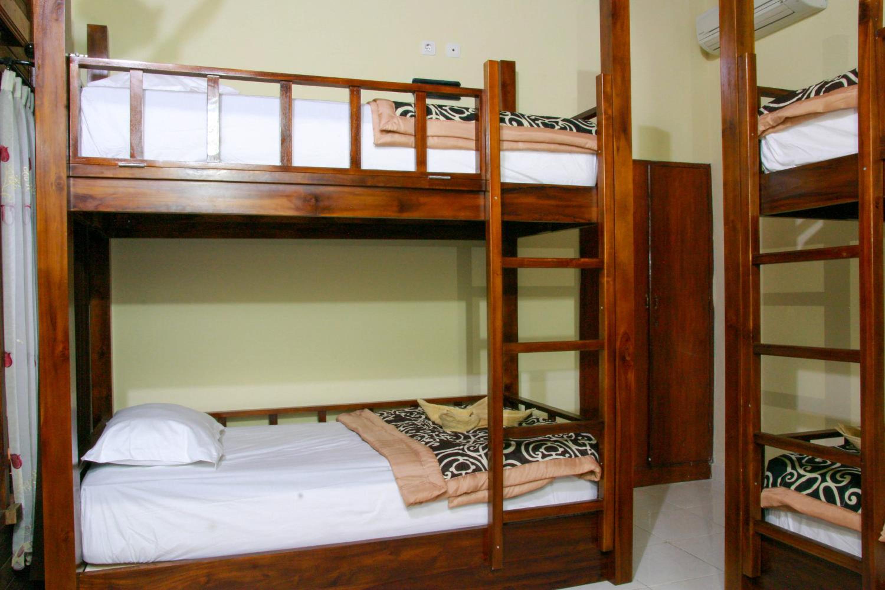 Single Bed in Dormitory Room photo 3