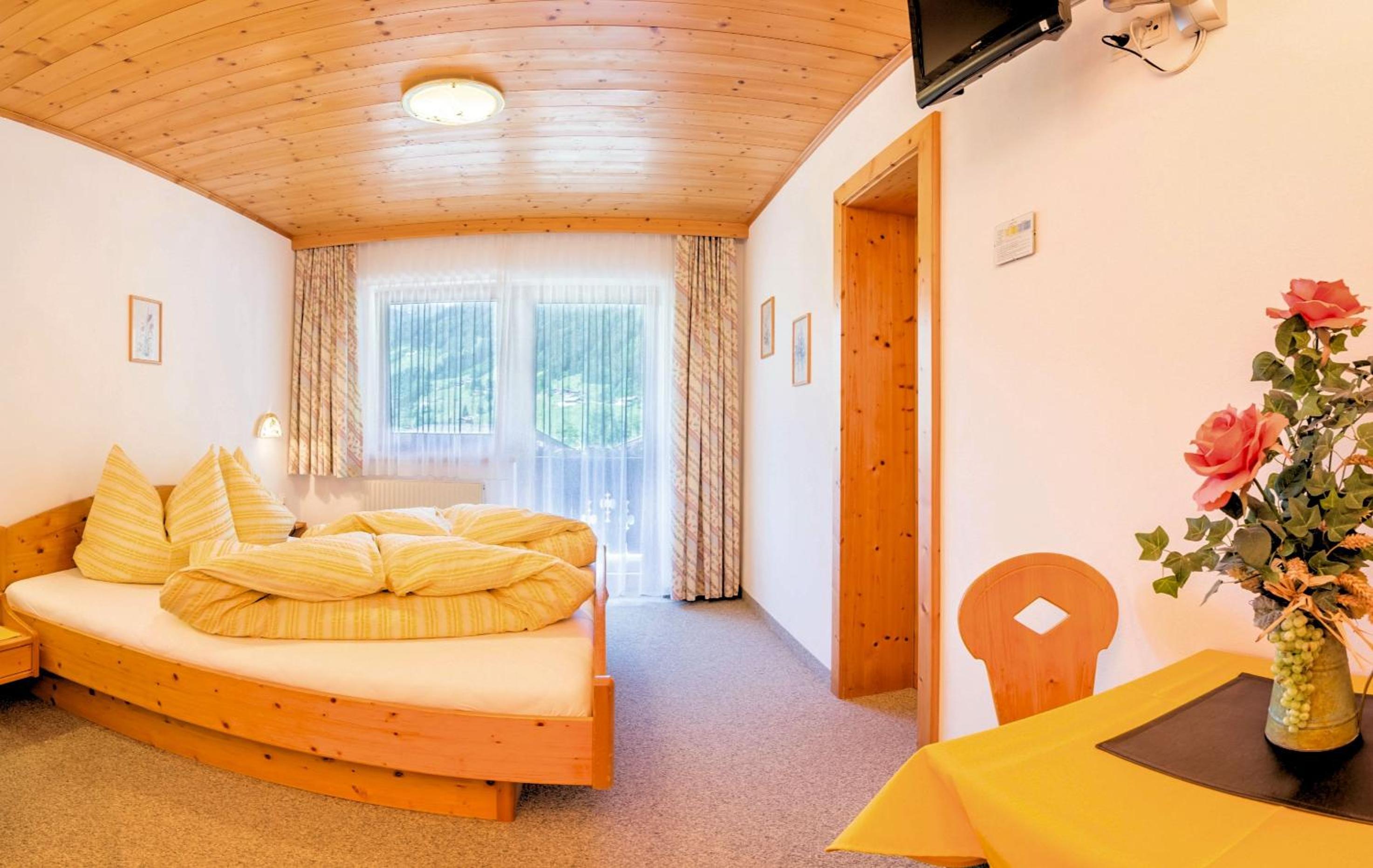 Double Room with Balcony photo 1