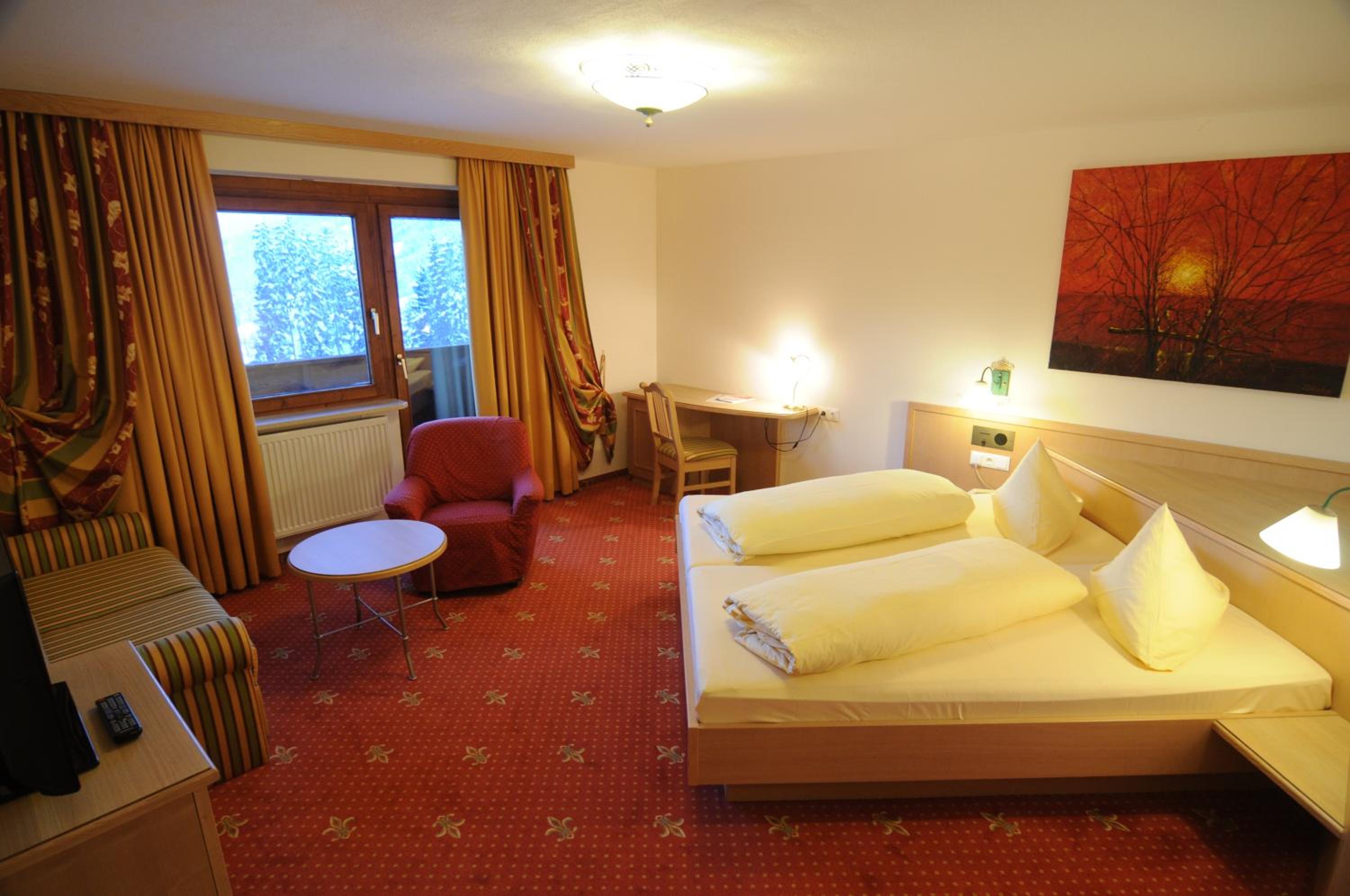 Double Room with Balcony photo 2