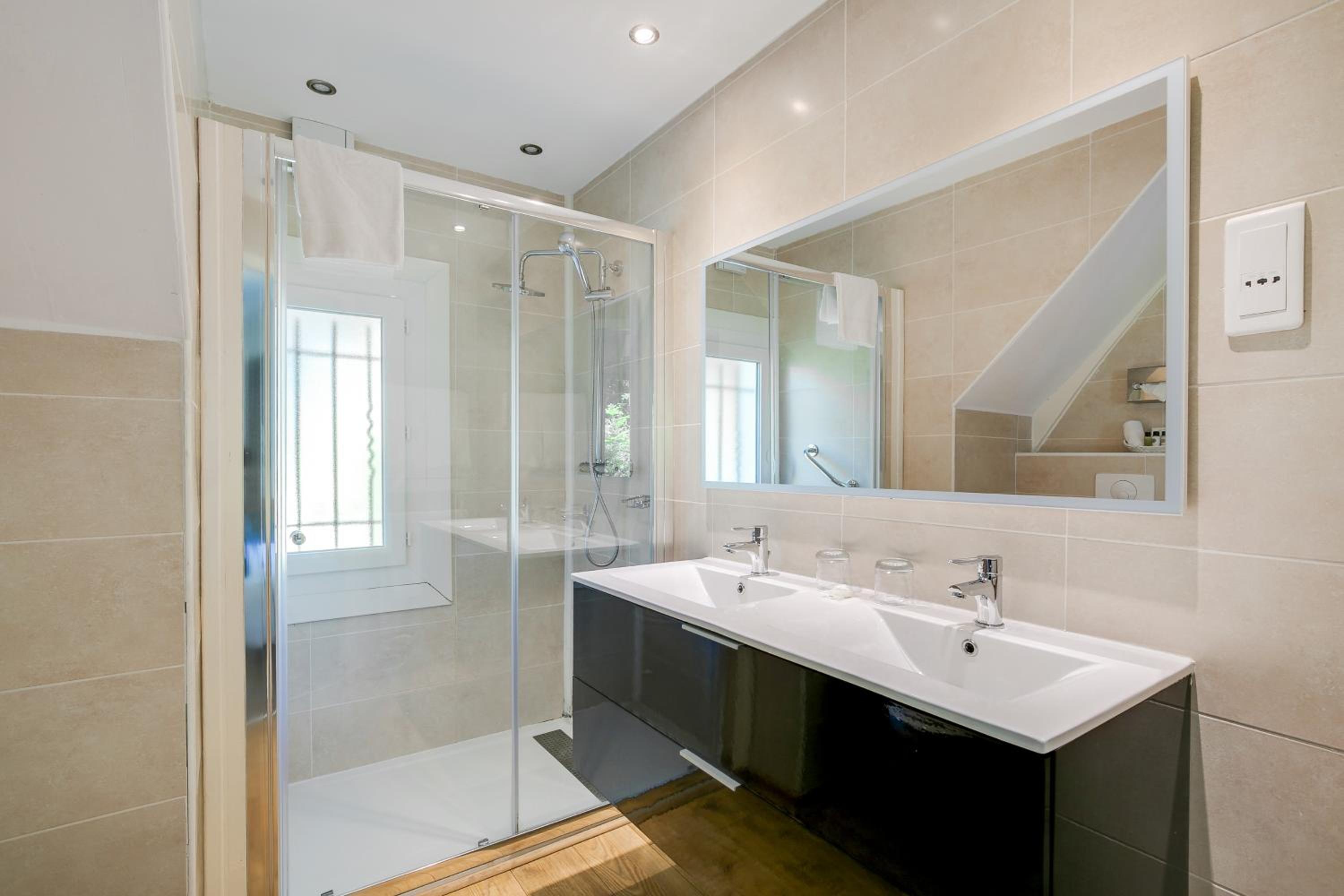 Chalet ( 4-8 People) - Photo 10