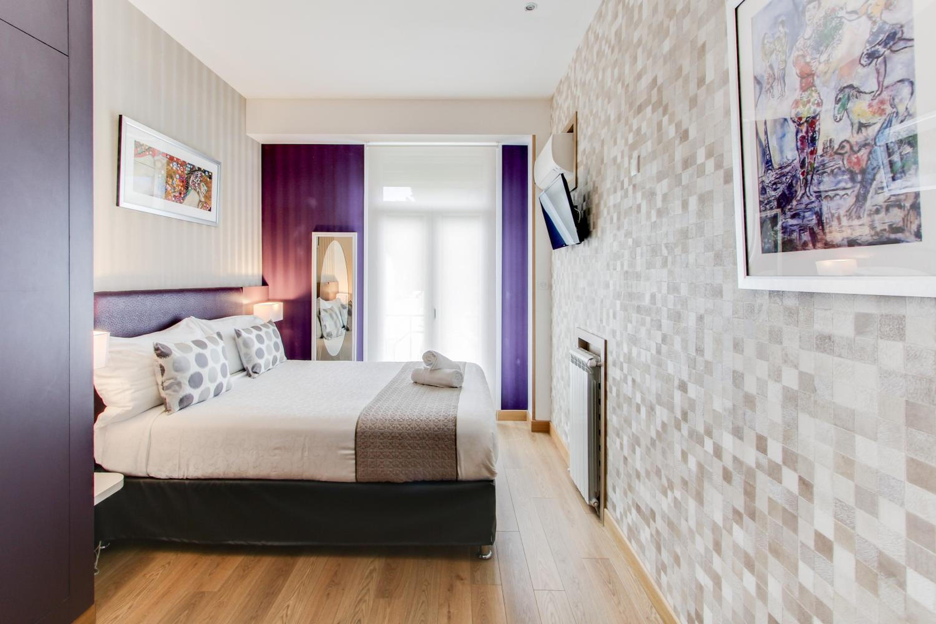 Standard Double or Twin Room - Photo 15
