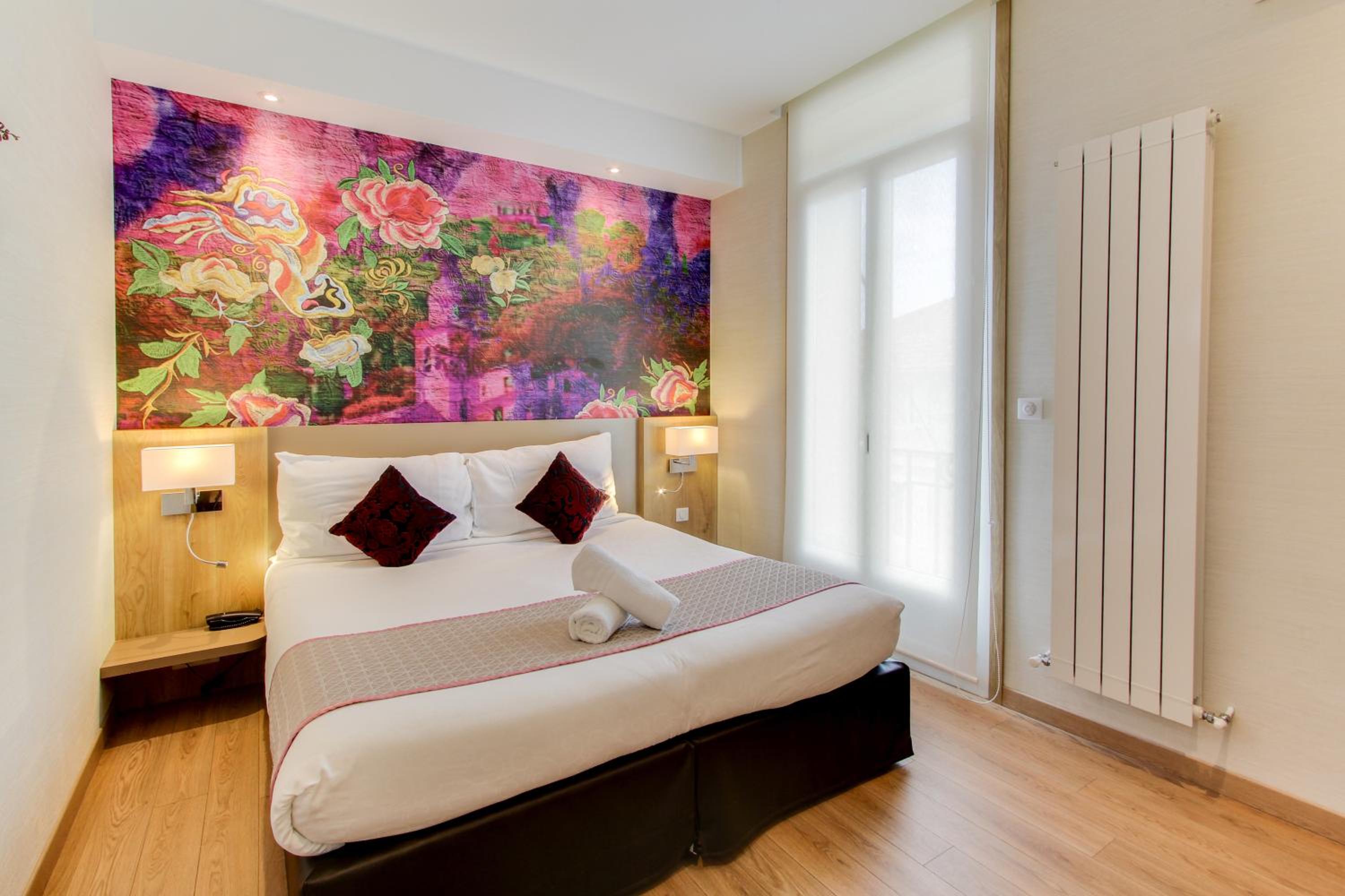 Standard Double or Twin Room - Photo 14
