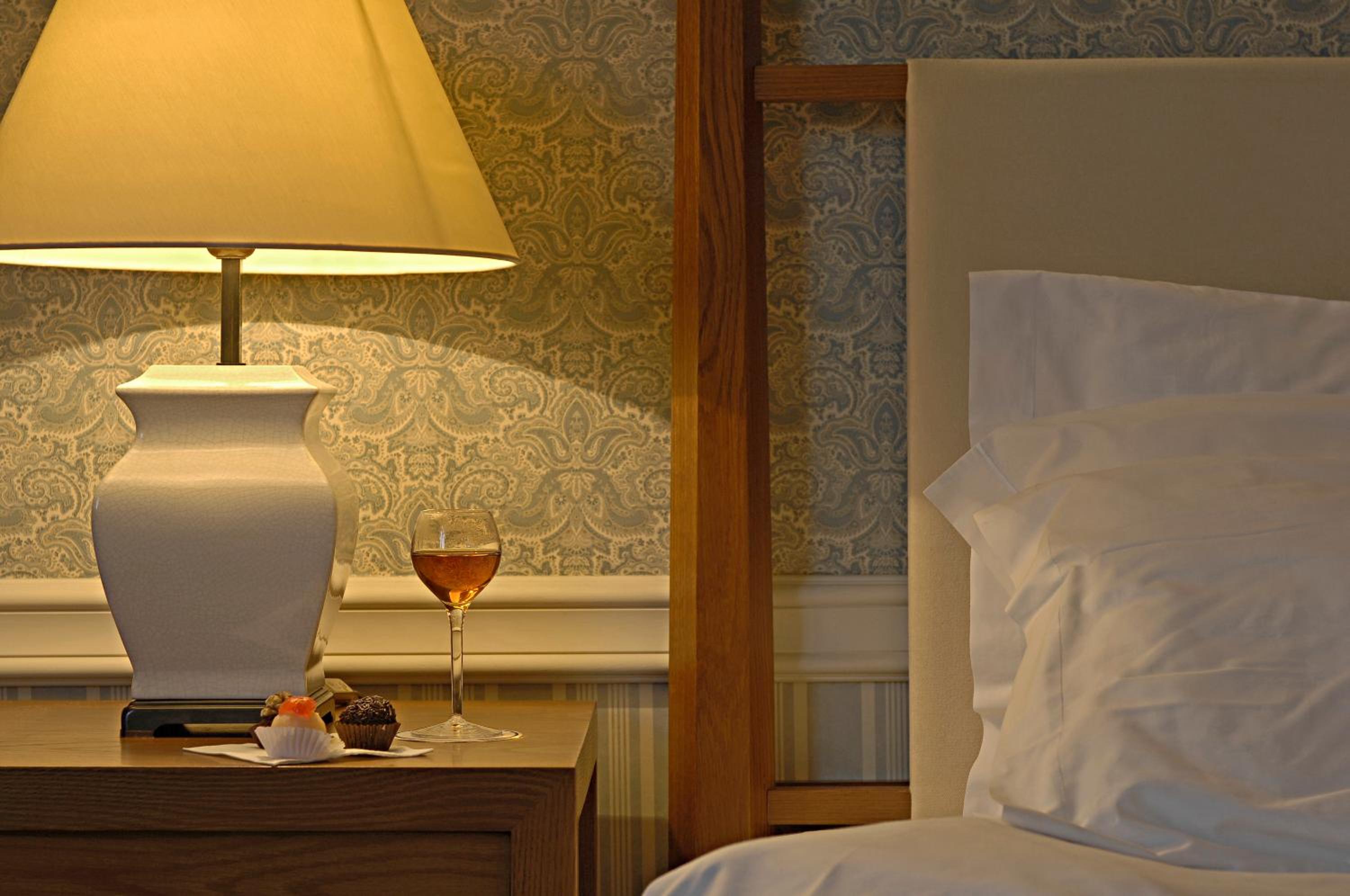Standard Twin Room - Photo 5