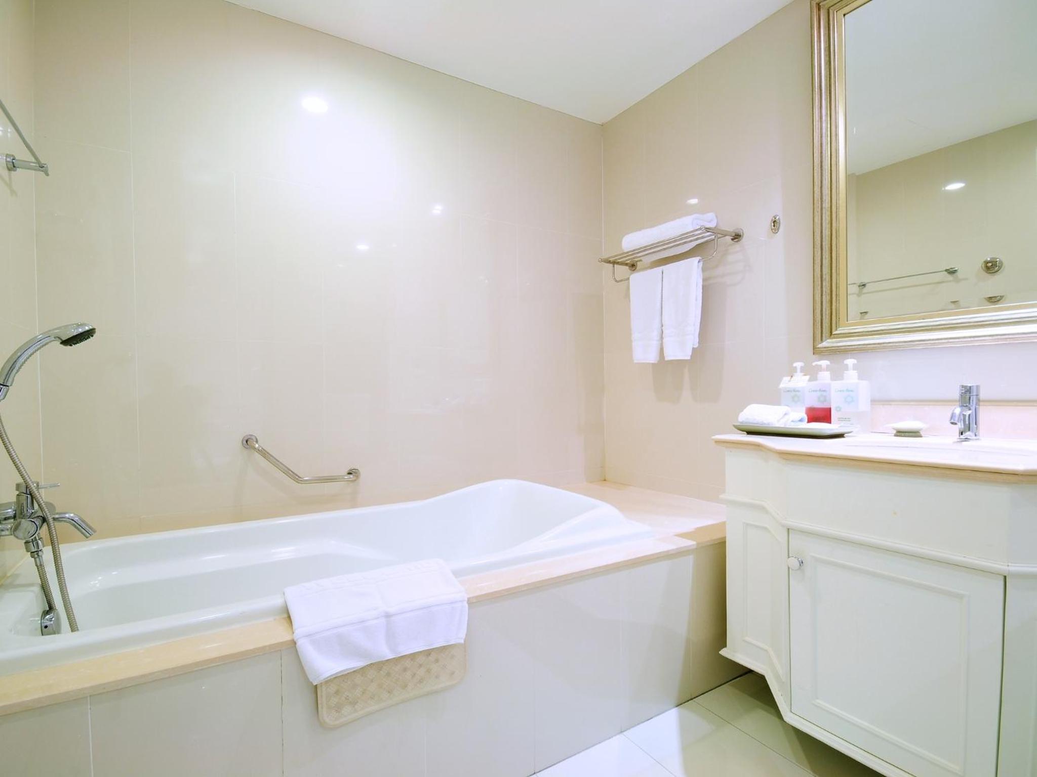 Deluxe Triple Room photo 2