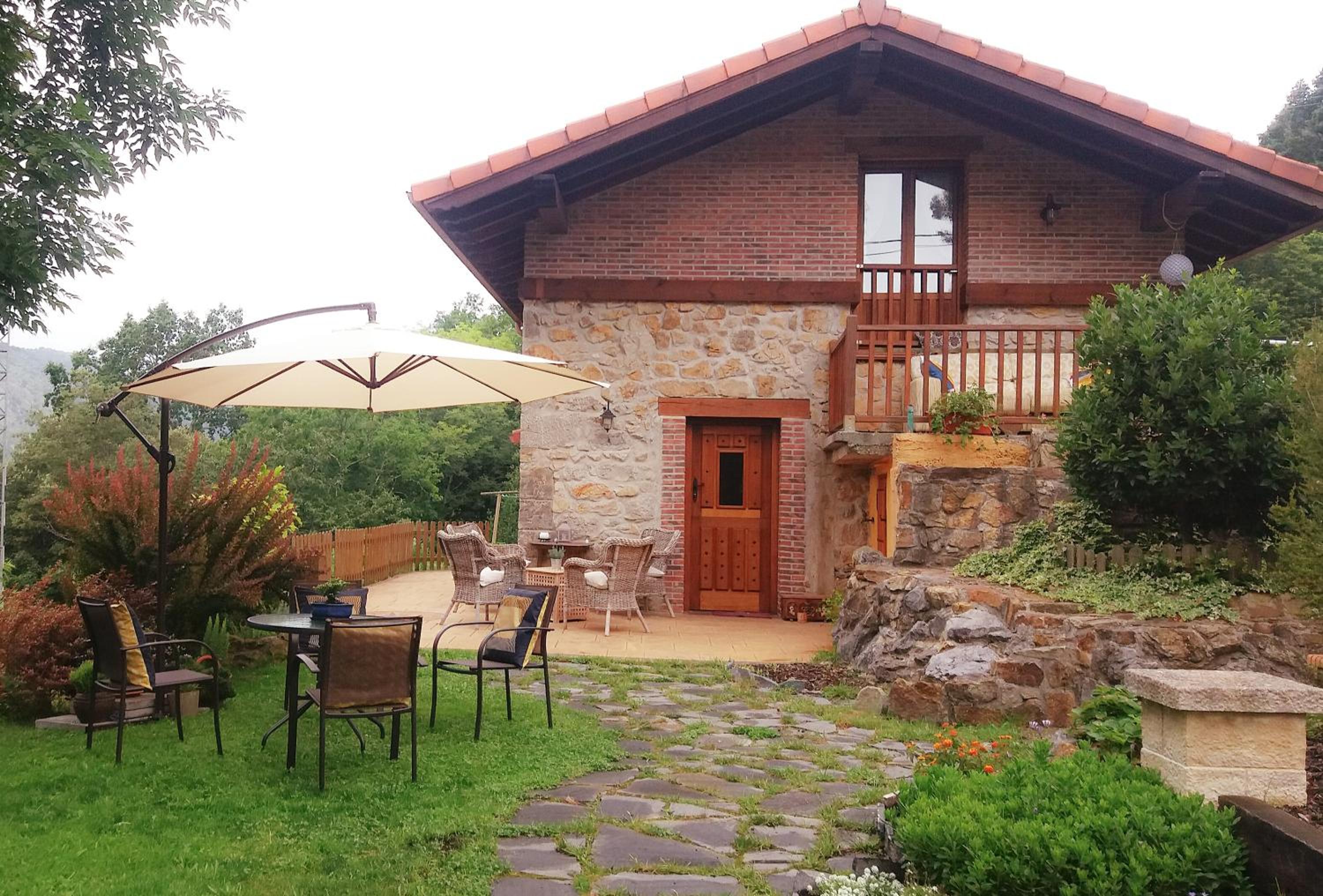 Three-Bedroom House (8 Adults) photo 2