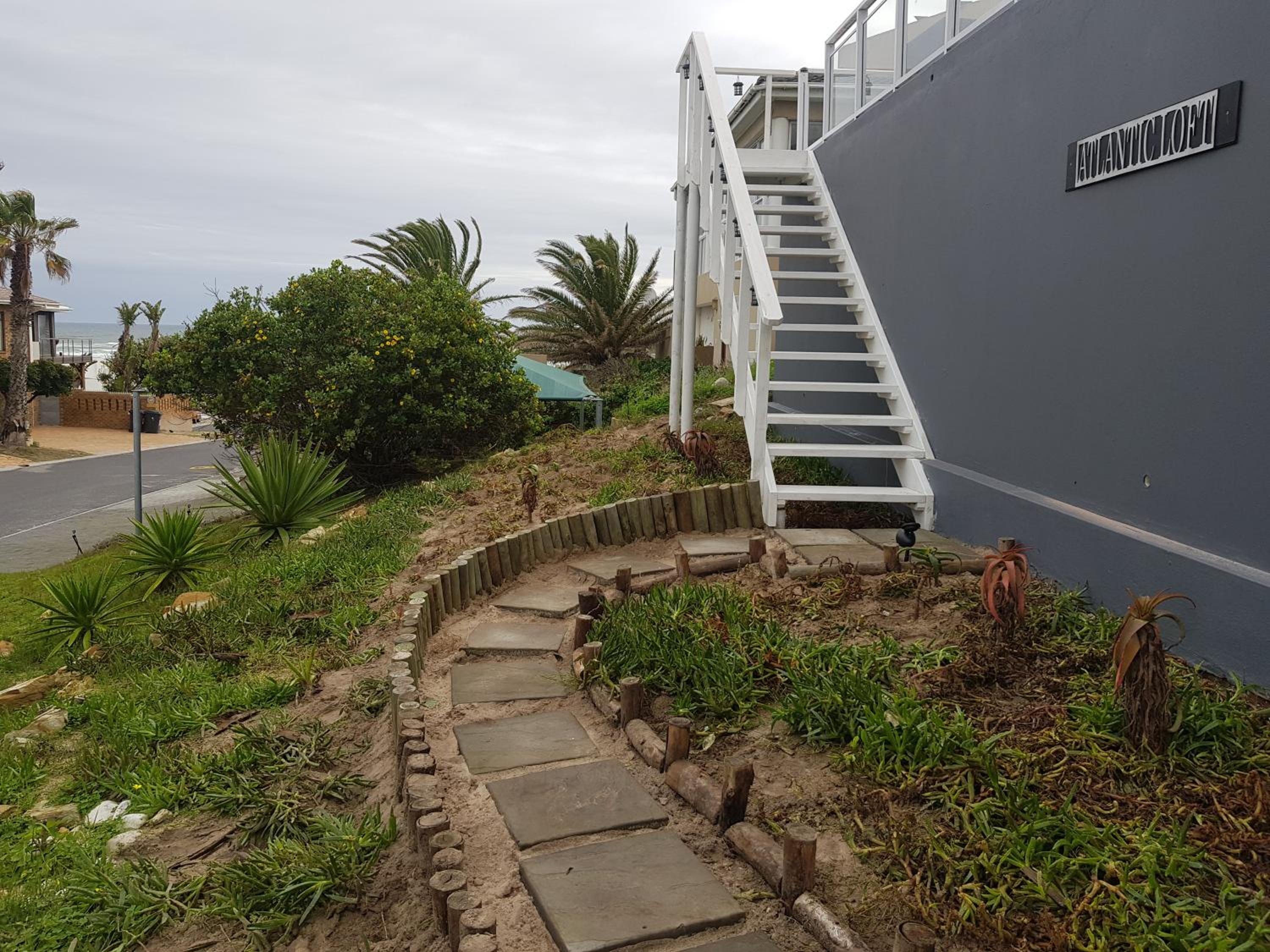 Apartment - Split Level with Ocean View - Photo 15